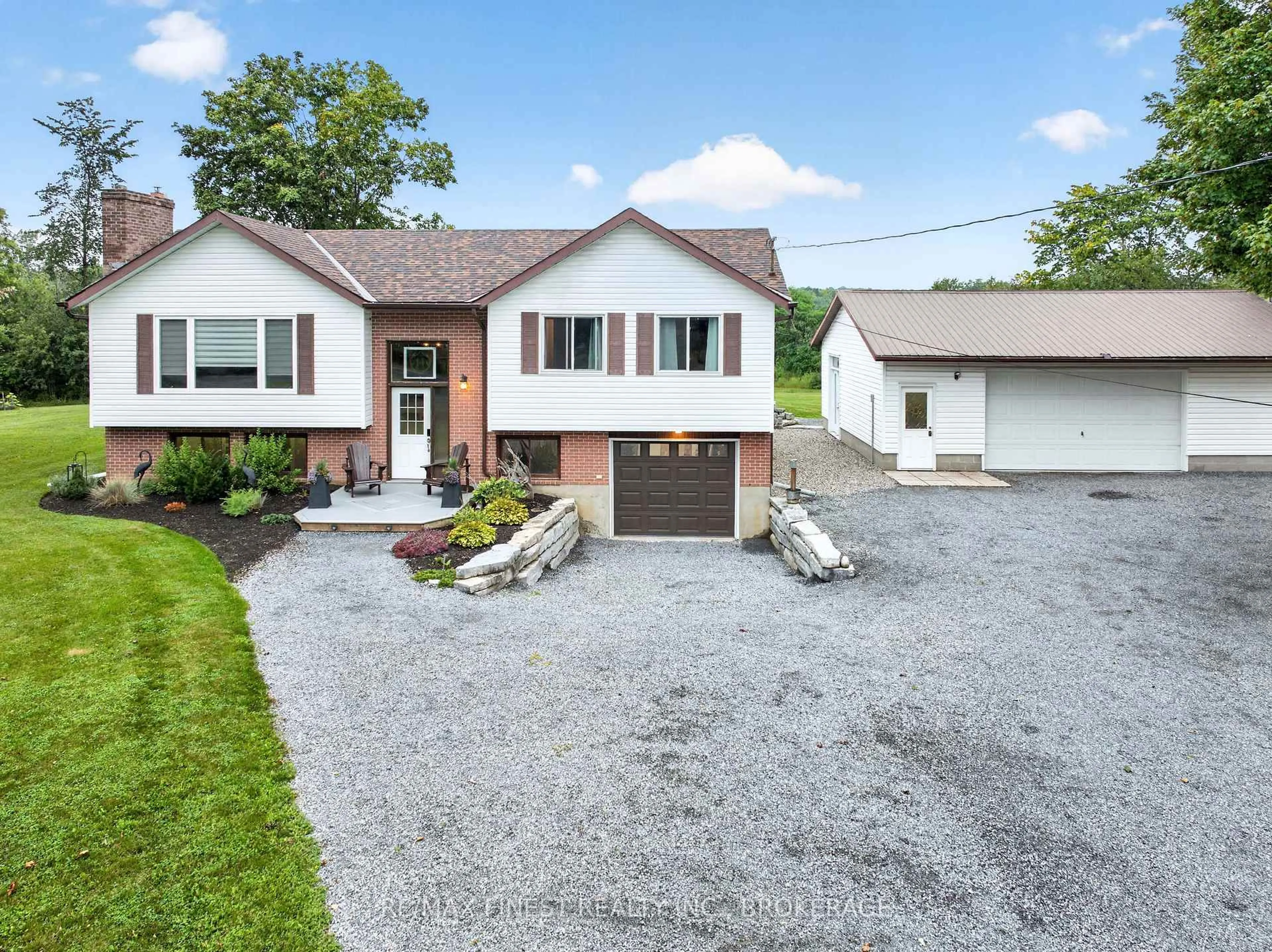 A pic from outside/outdoor area/front of a property/back of a property/a pic from drone, street for 2359 Keeley Rd, Sydenham Ontario K0H 2T0