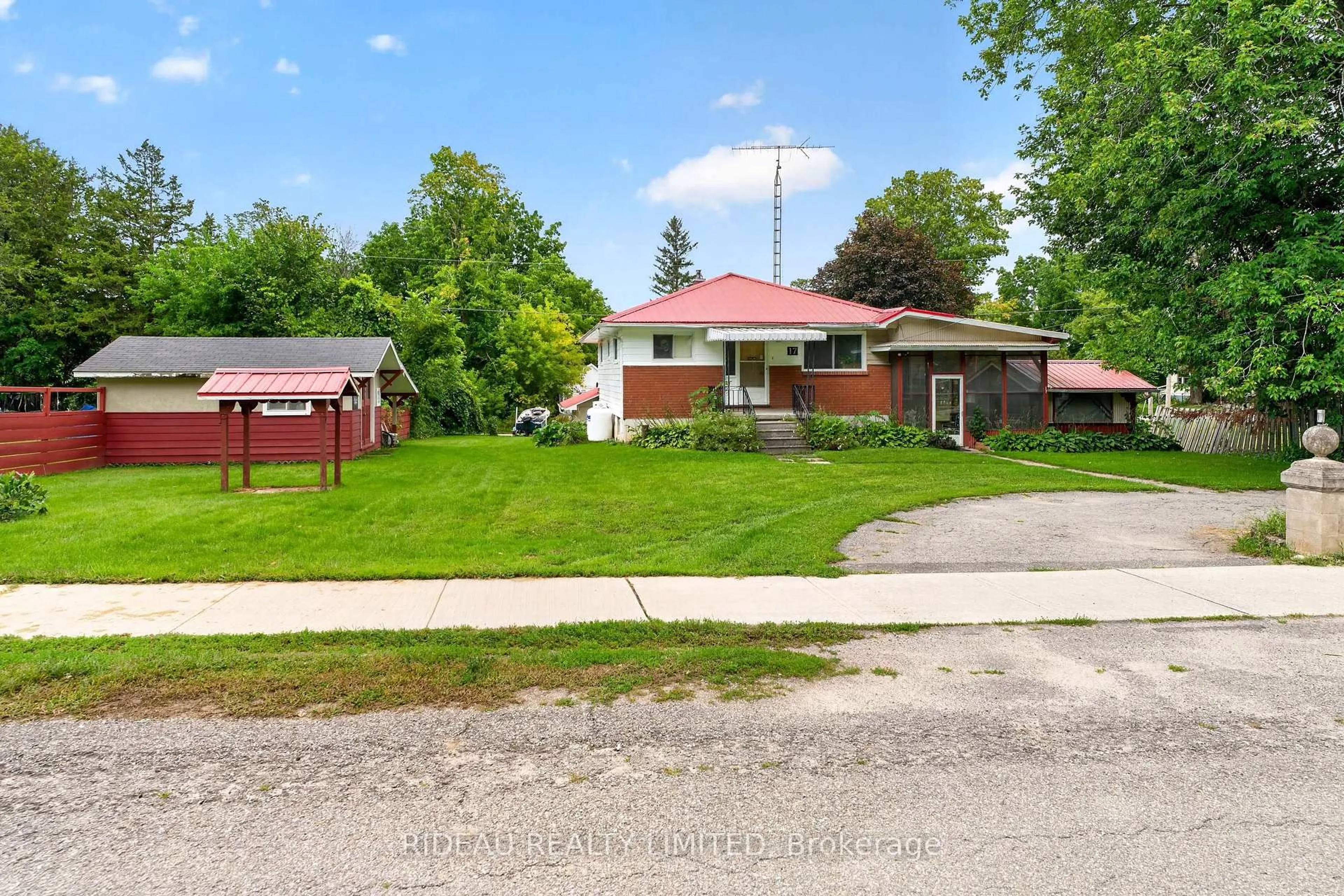 A pic from outside/outdoor area/front of a property/back of a property/a pic from drone, street for 17 Colborne St, Rideau Lakes Ontario K0G 1V0