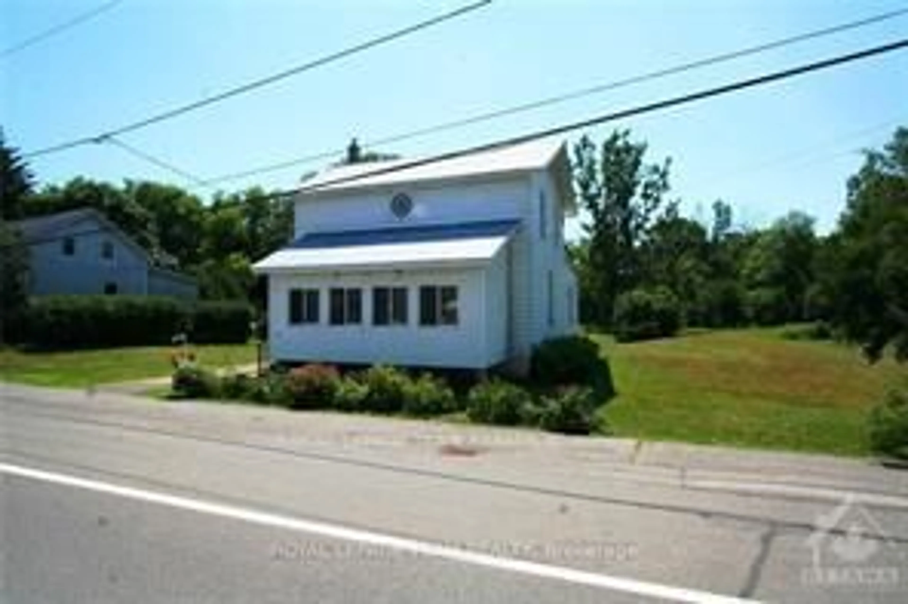 Shed for 3312 Yorks Corners Rd, Kenmore Ontario K0A 2G0