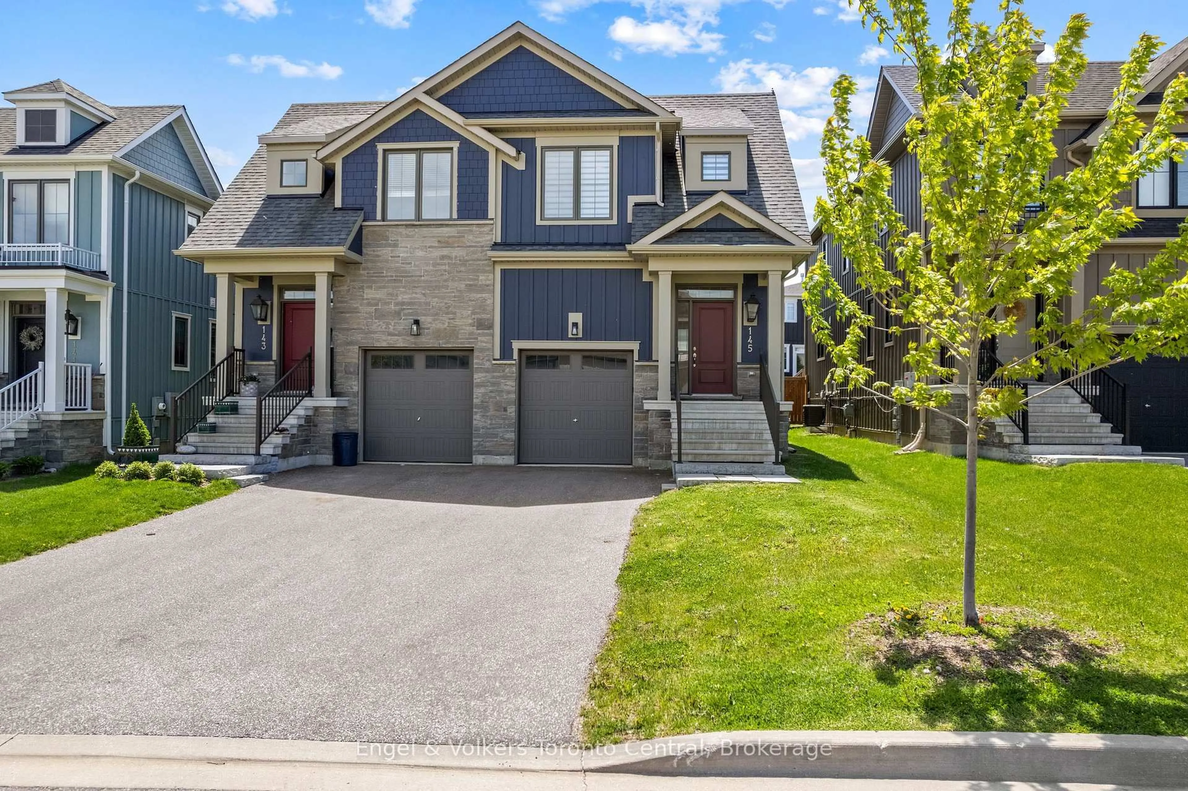 Home with brick exterior material, street for 145 Sycamore St, Blue Mountains Ontario L9Y 4E4