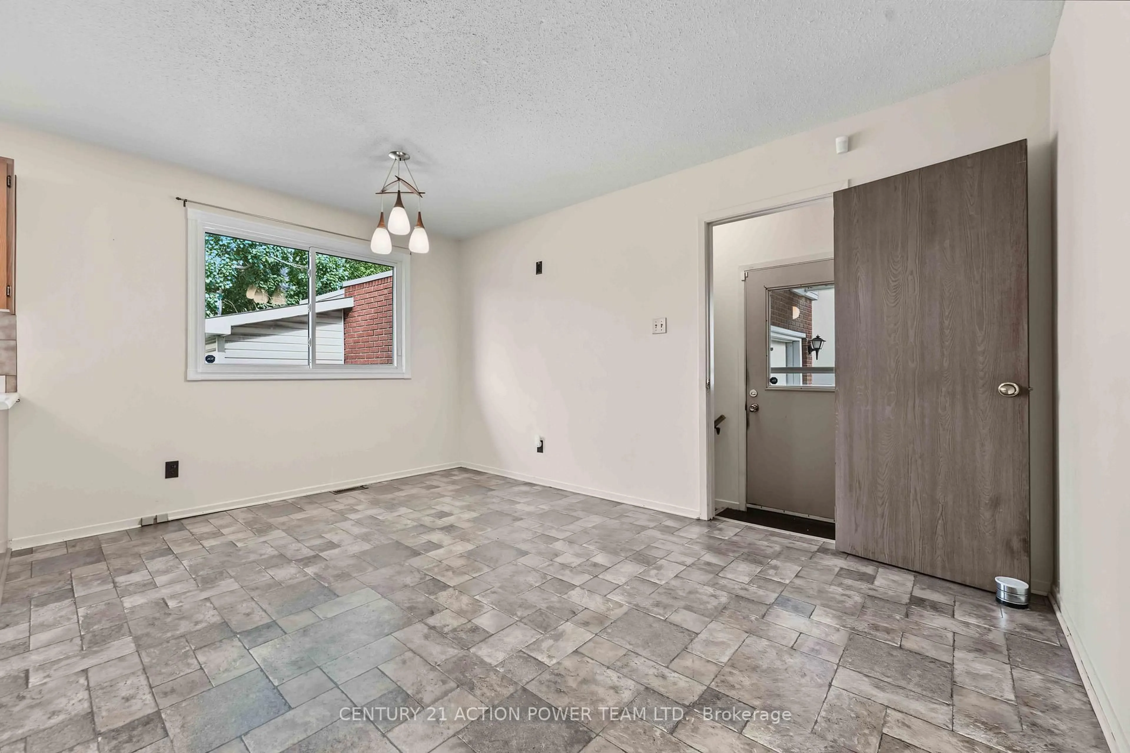 Unknown for 1349 Belcourt Blvd, Ottawa Ontario K1C 1L8