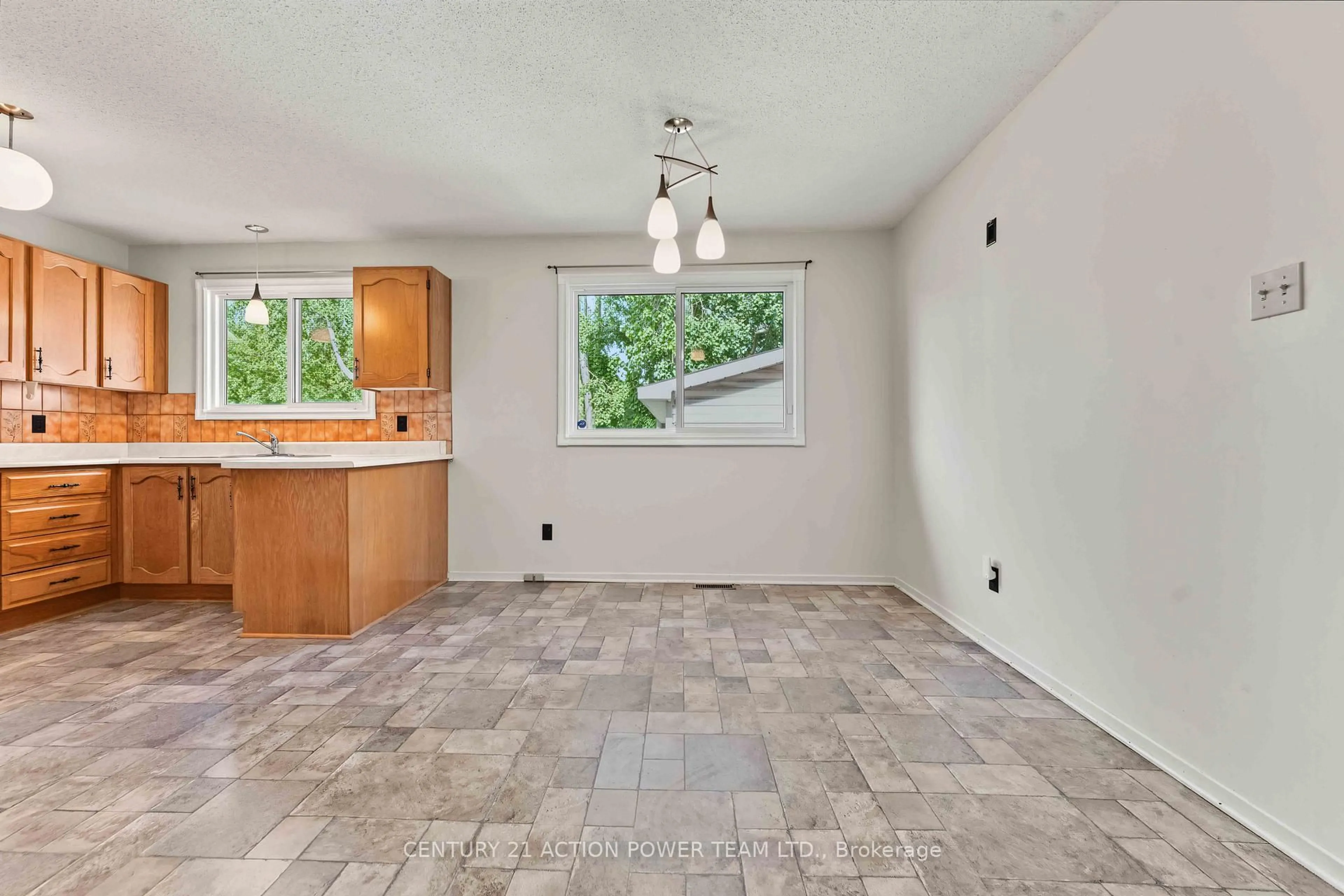 Unknown for 1349 Belcourt Blvd, Ottawa Ontario K1C 1L8