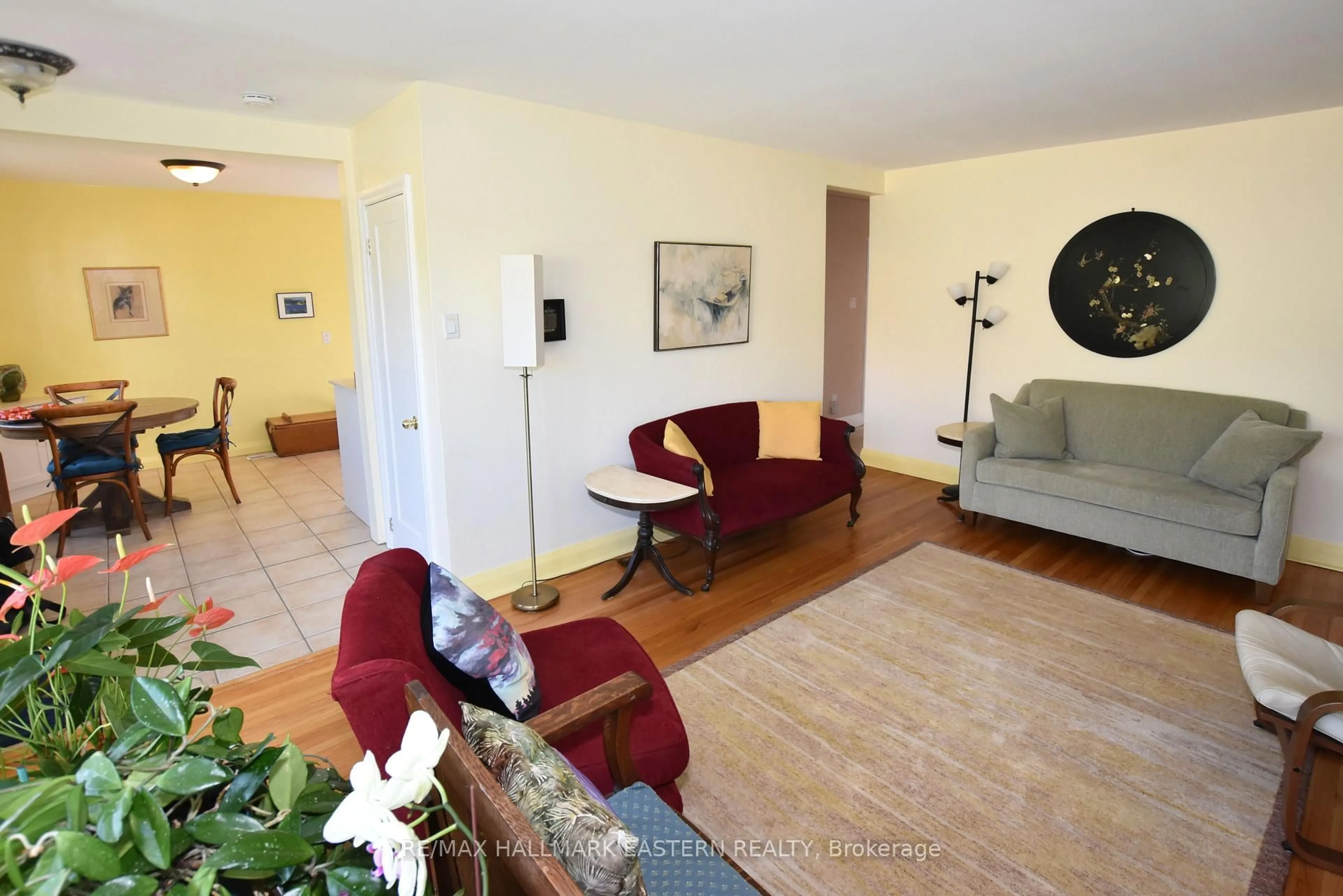 Living room with furniture, unknown for 819 Rishor Crescent Cres, Peterborough Ontario K9H 5C8