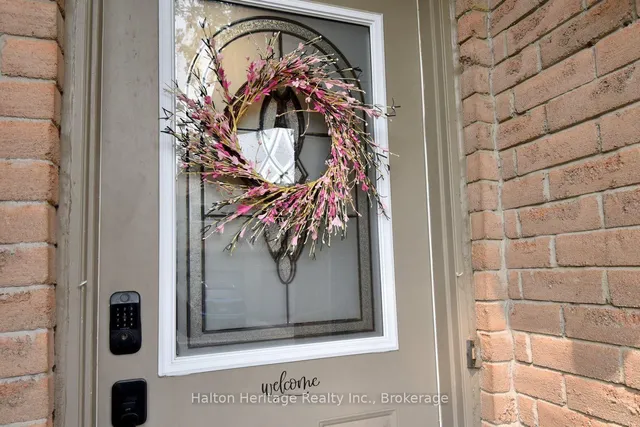 15 Derby St #5, Hamilton 3