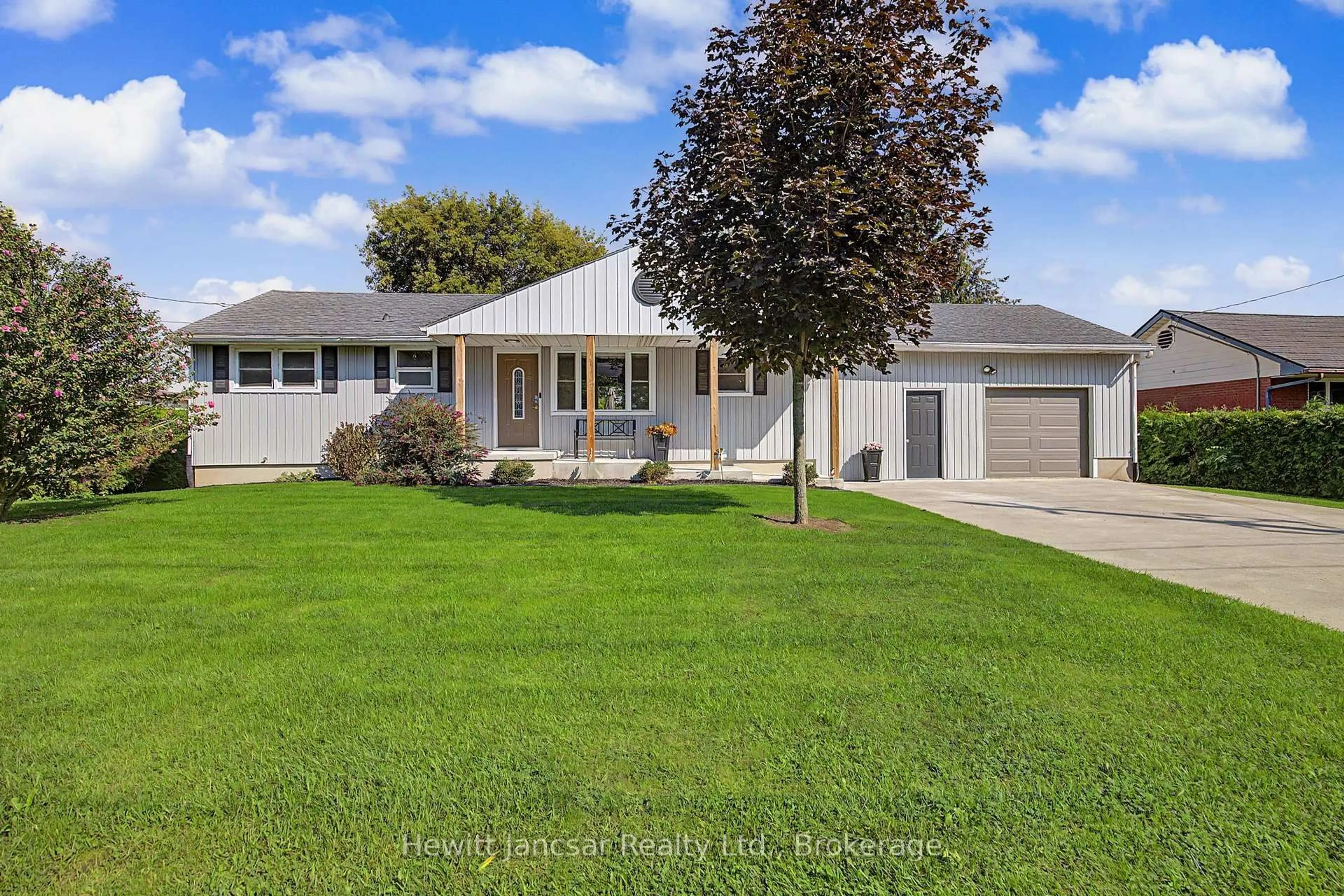 Home with vinyl exterior material, street for 4 Fairview St, Tillsonburg Ontario N4G 1A1