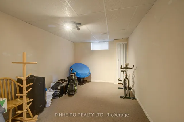 42 HICKORY Blvd, Strathroy-Caradoc 2