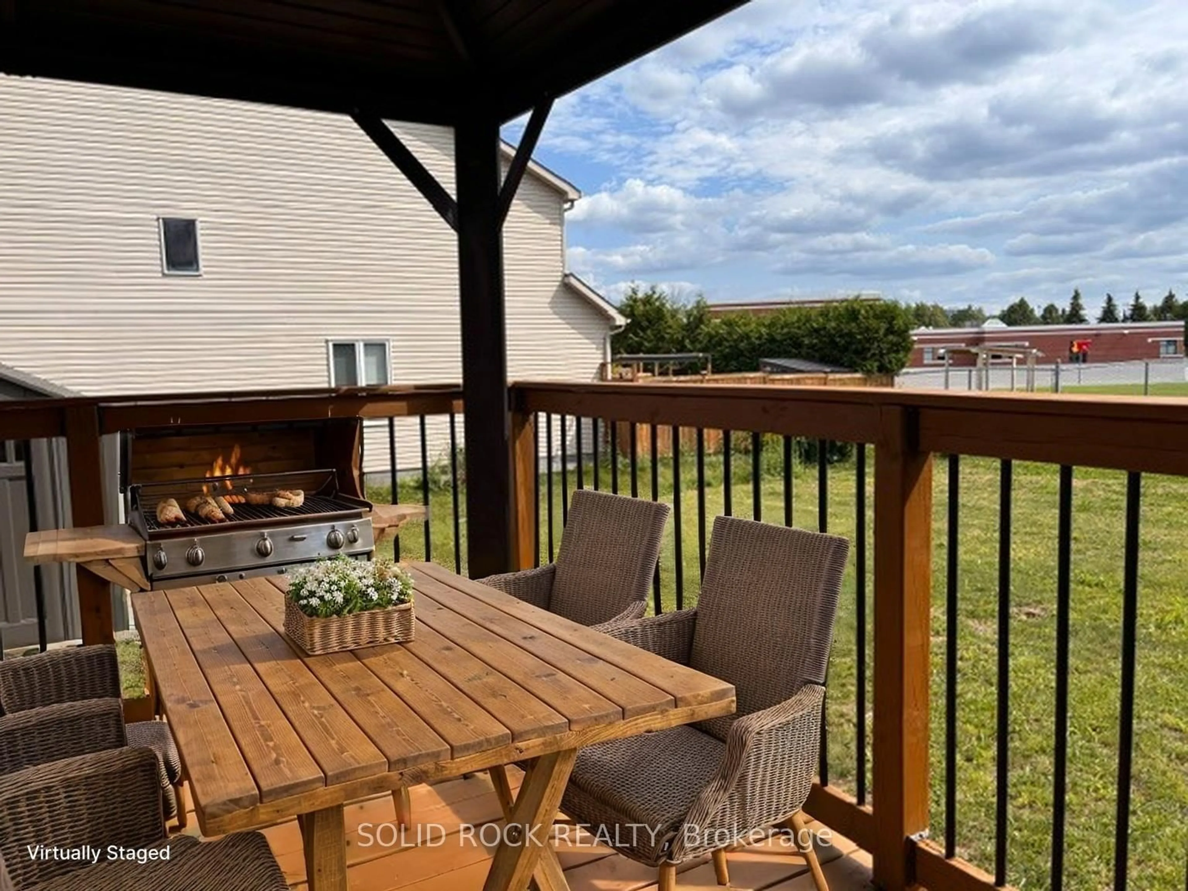 Patio, water/lake/river/ocean view for 639 Via Campanale Ave, Ottawa Ontario K2J 4A2