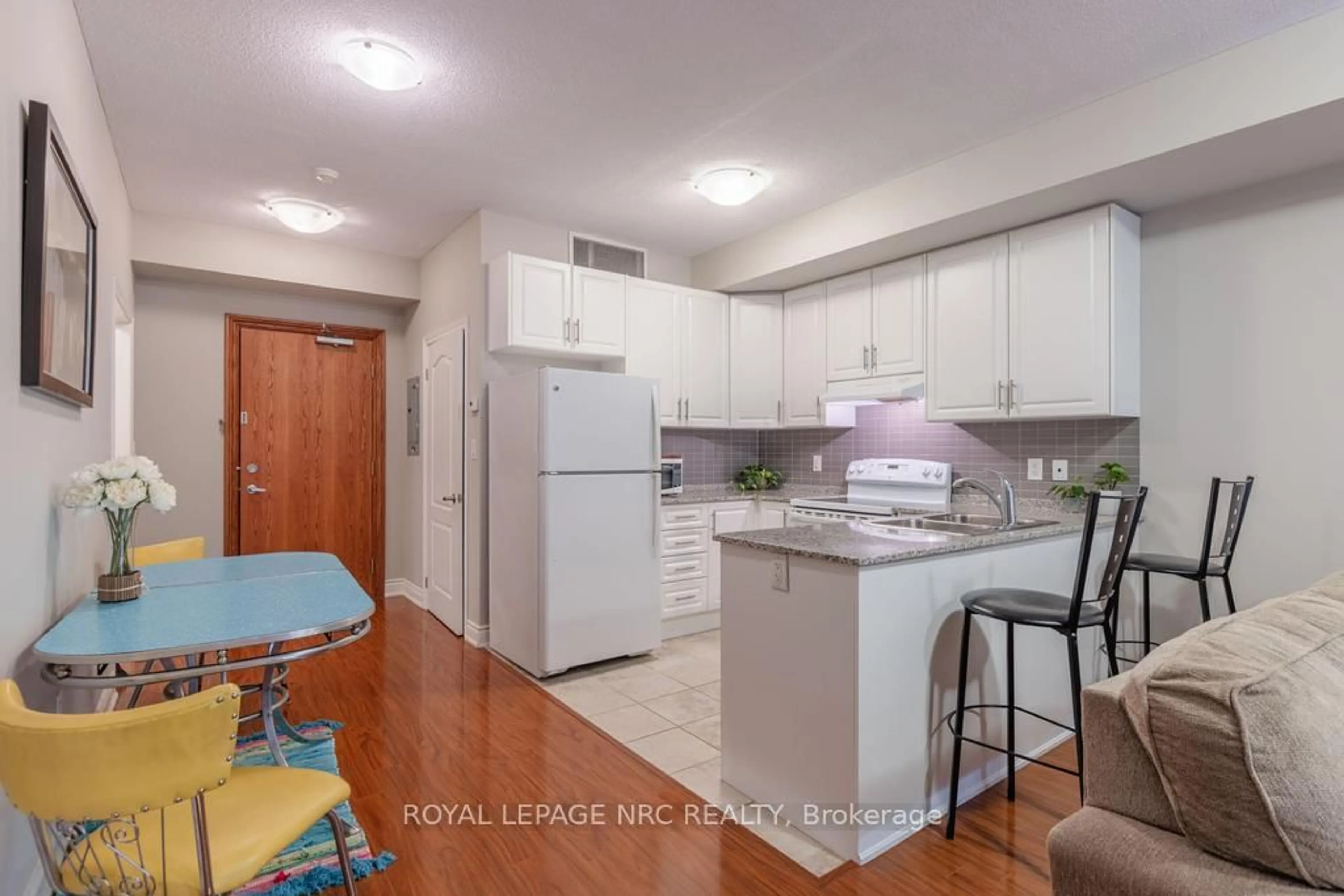 Unknown for 8111 Forest Glen Dr #220, Niagara Falls Ontario L2H 2Y7