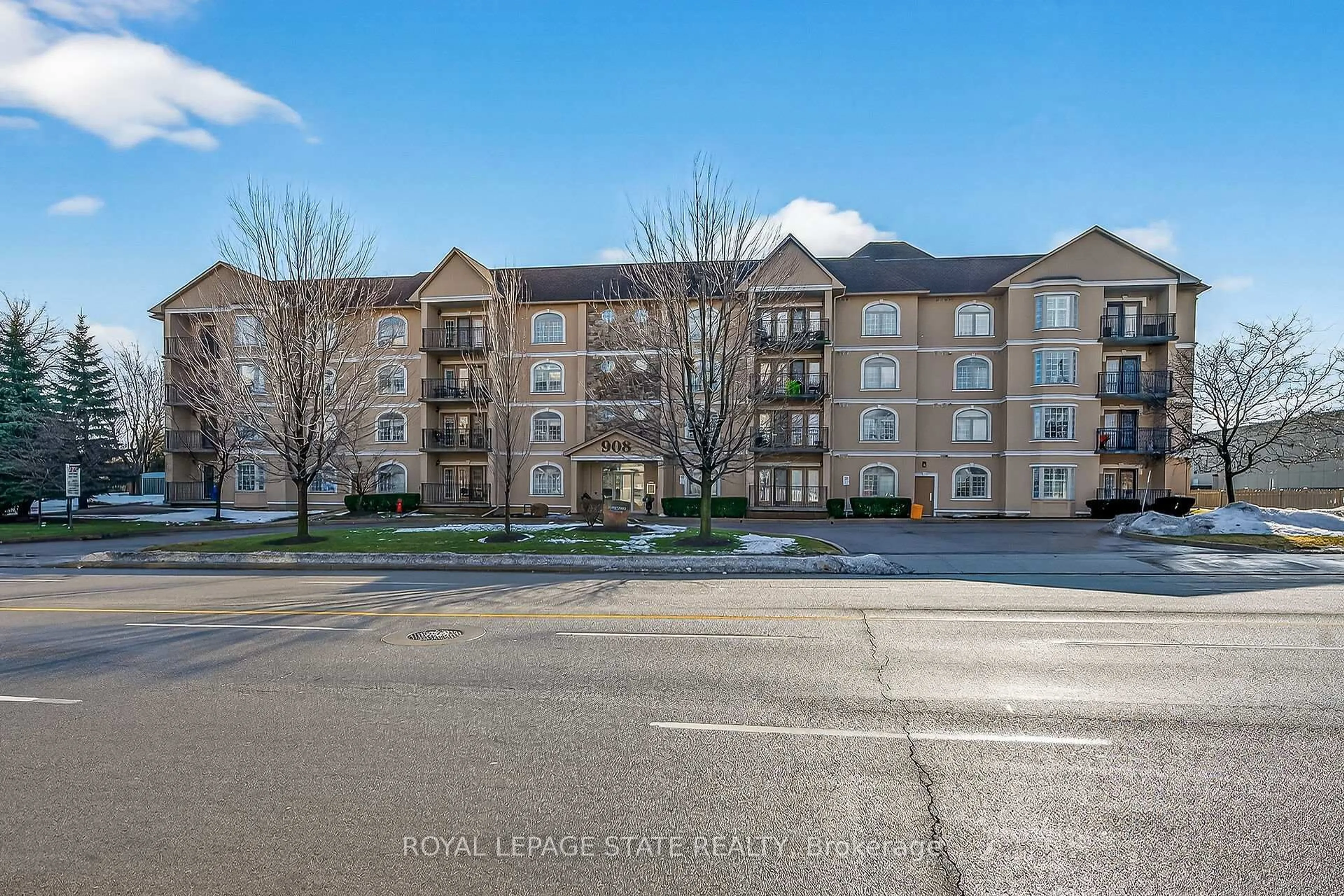 A pic from outside/outdoor area/front of a property/back of a property/a pic from drone, unknown for 908 Mohawk Rd #308, Hamilton Ontario L8T 2R8