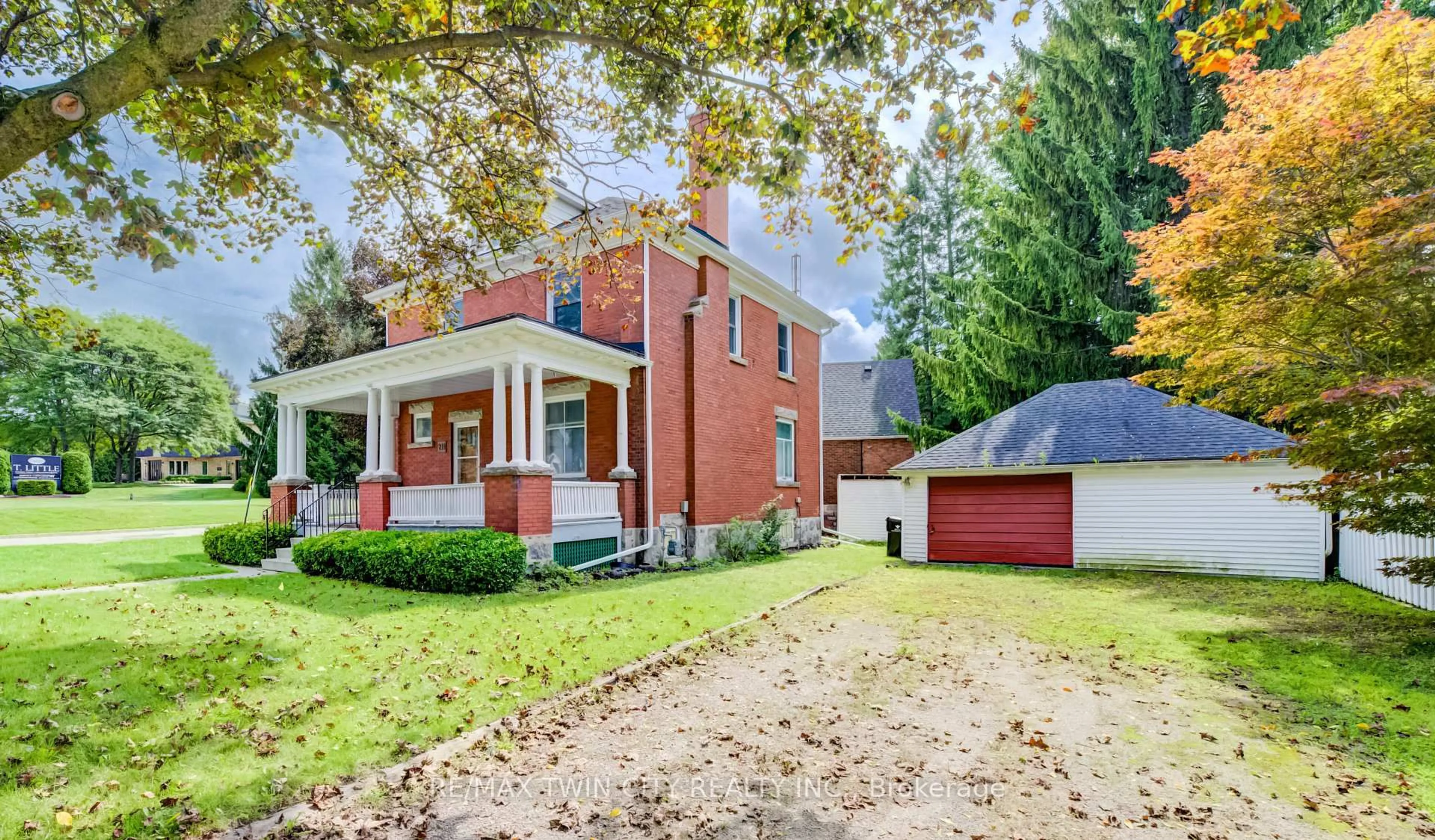 Home with brick exterior material, street for 211 Main St, Cambridge Ontario N1R 1X1