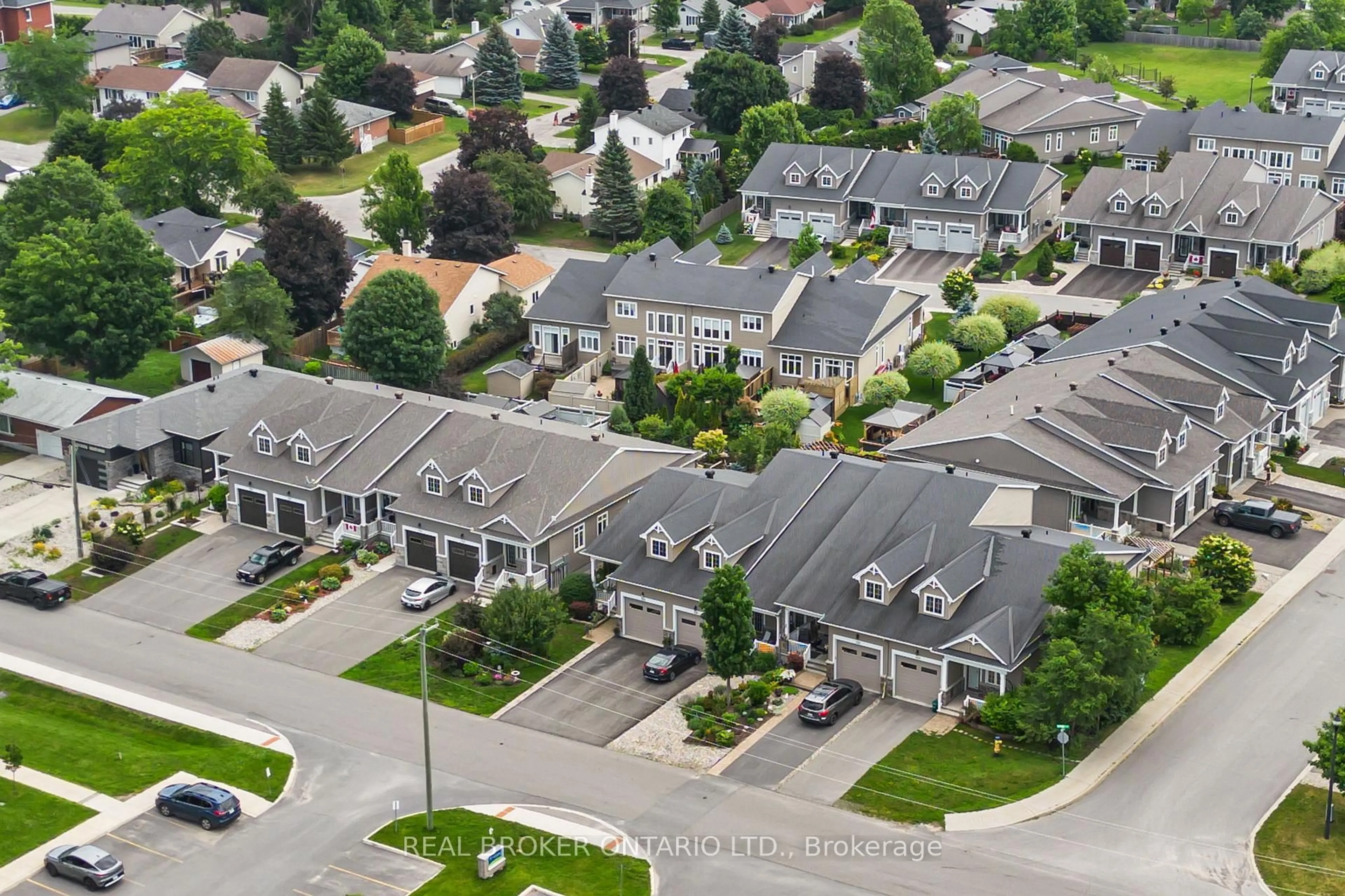 A pic from outside/outdoor area/front of a property/back of a property/a pic from drone, street for 128 George St, North Grenville Ontario K0G 1J0