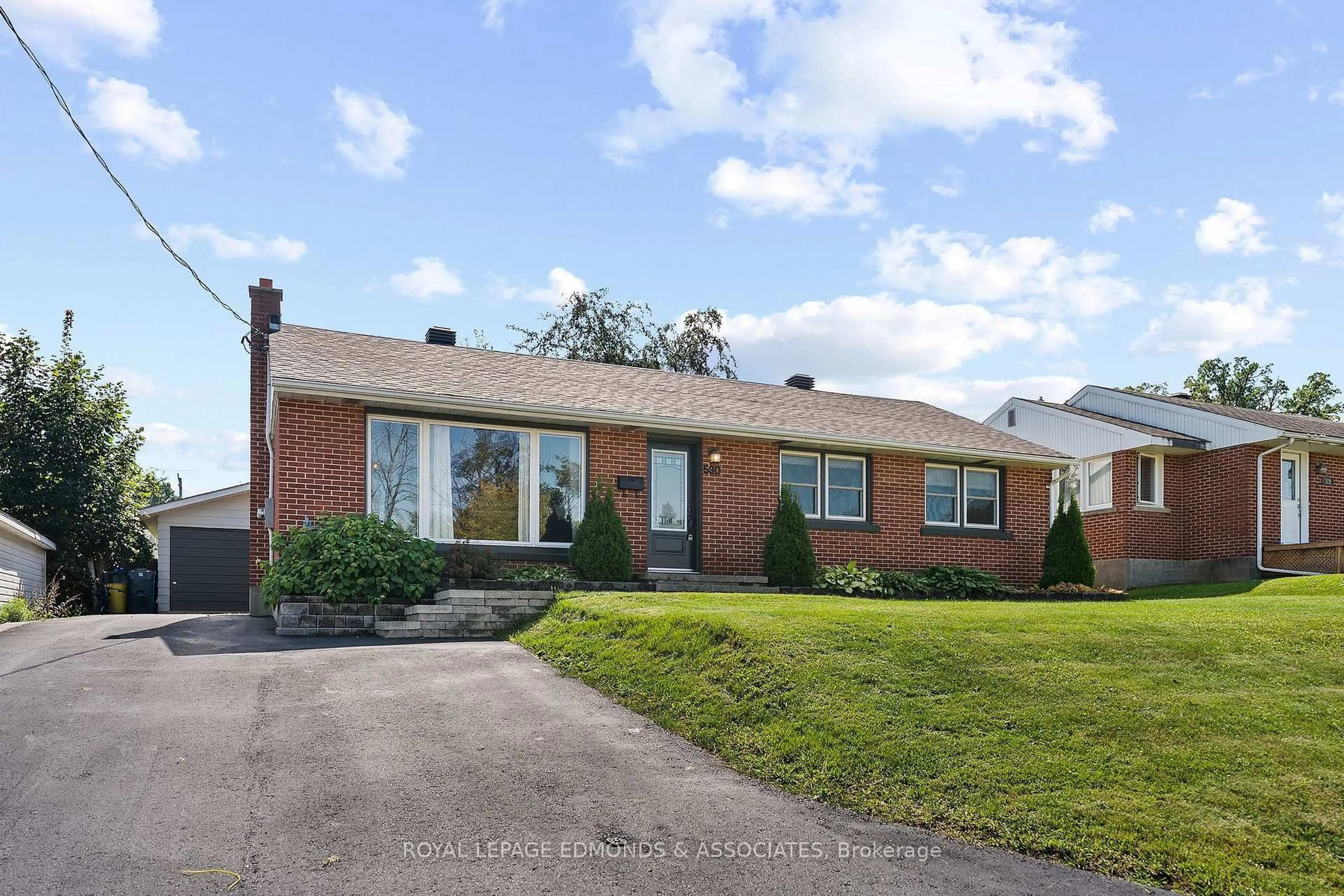 Home with brick exterior material, street for 530 Alfred St, Pembroke Ontario K8A 3B7