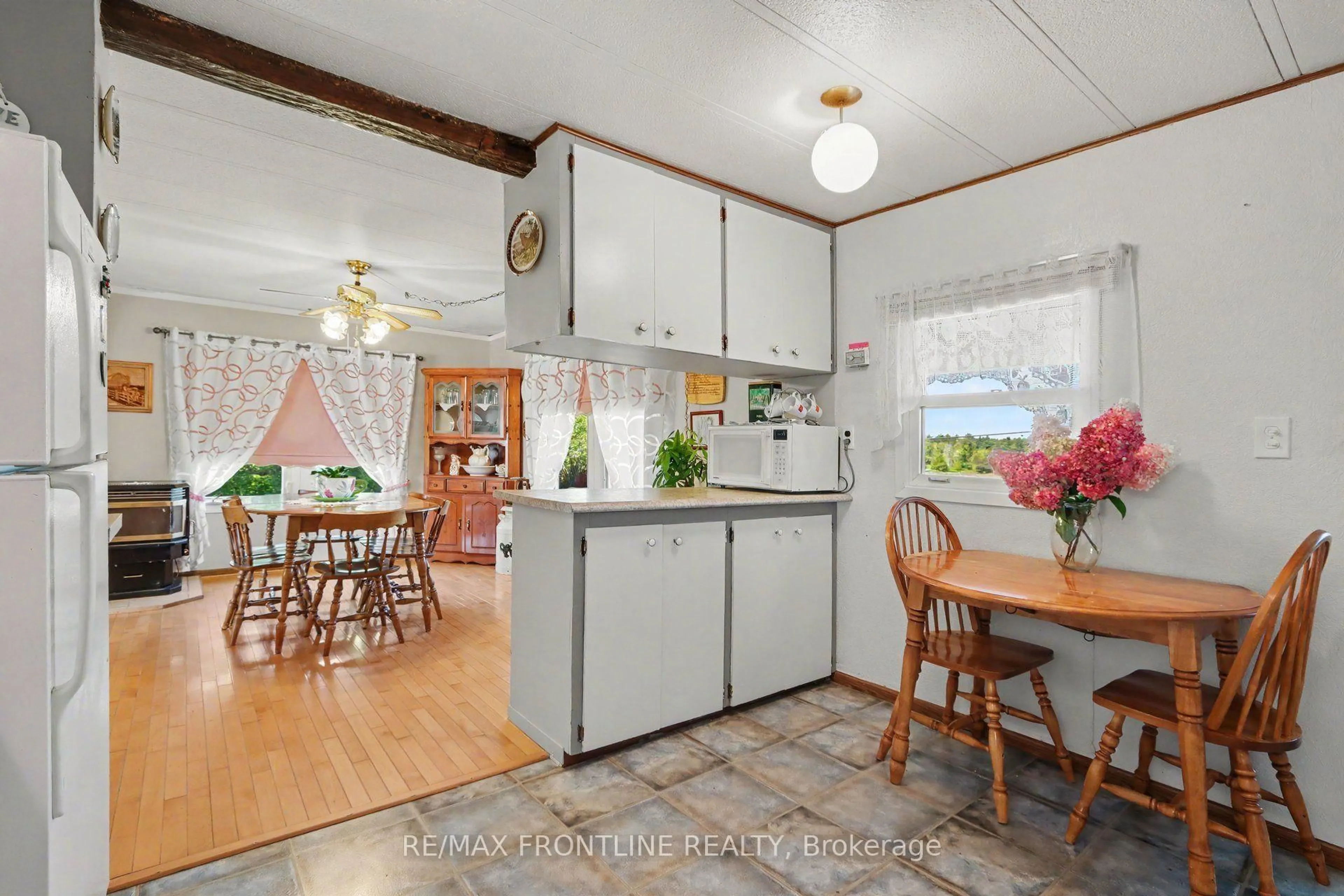 Open concept kitchen, unknown for 2113 Christie Lake Rd, Perth Ontario K7H 3C6