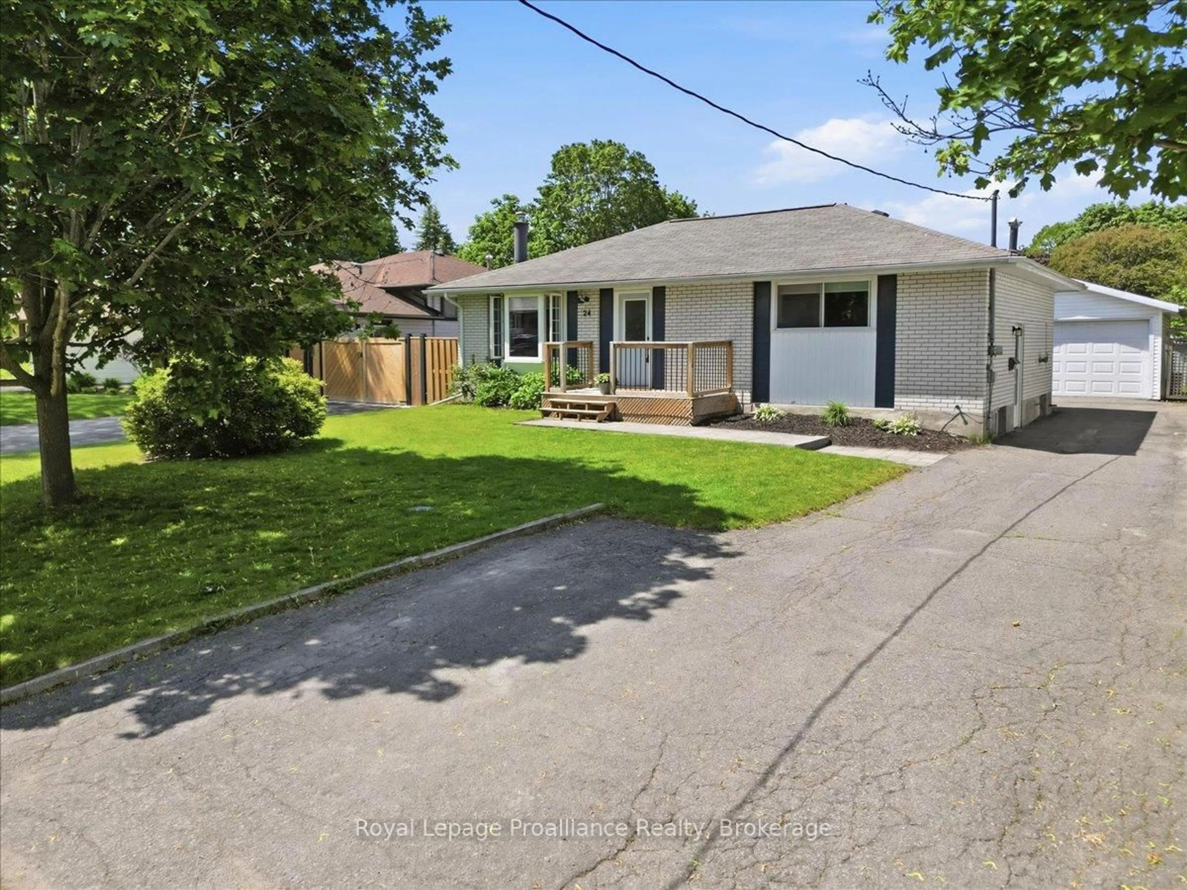 A pic from outside/outdoor area/front of a property/back of a property/a pic from drone, street for 24 Harvest Cres, Belleville Ontario K8P 4M3