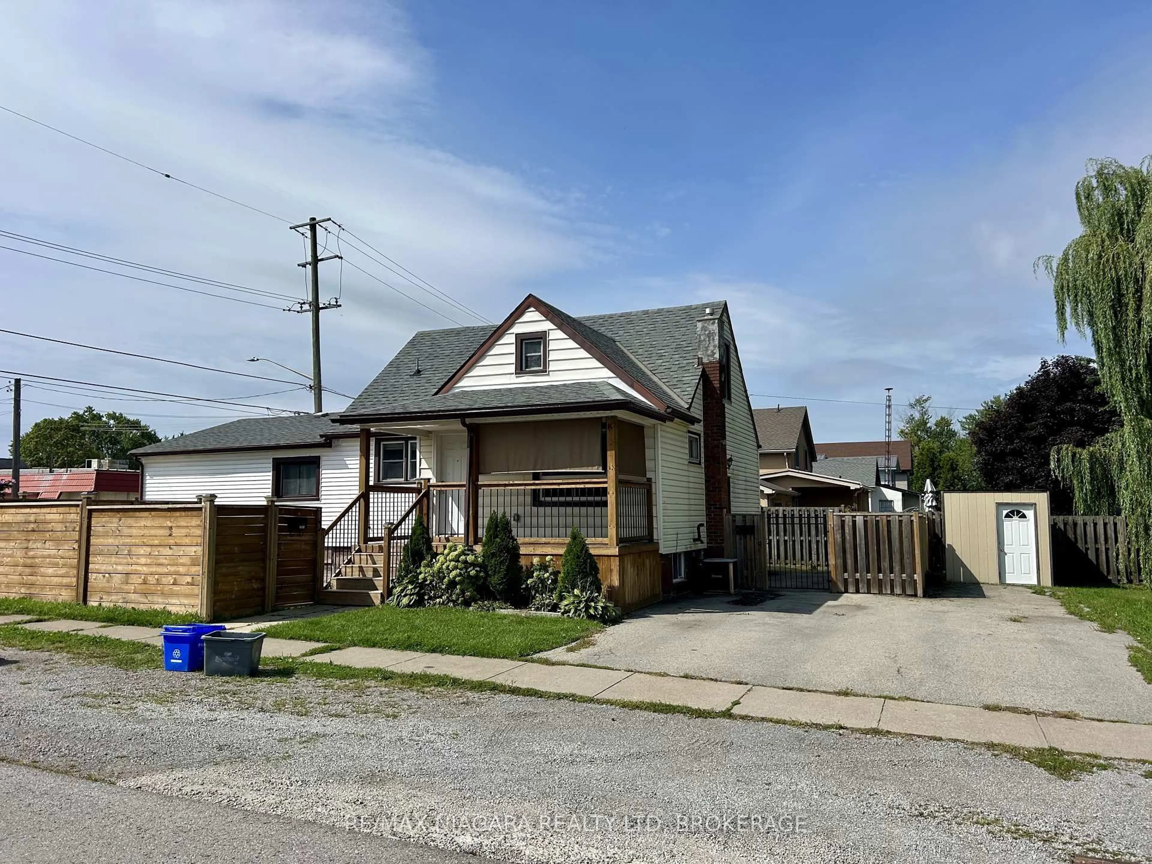 Unknown for 130 Killaly St, Port Colborne Ontario L3K 1N6