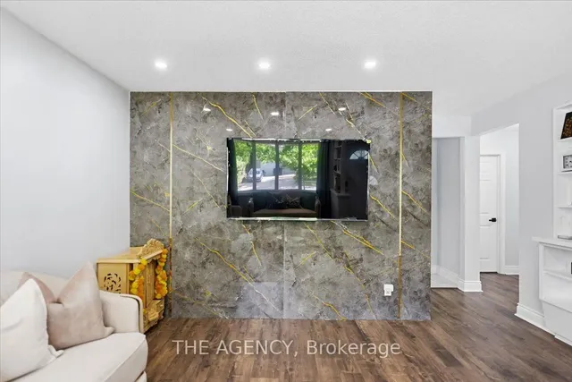 615 Dogwood Lane, Waterloo 4