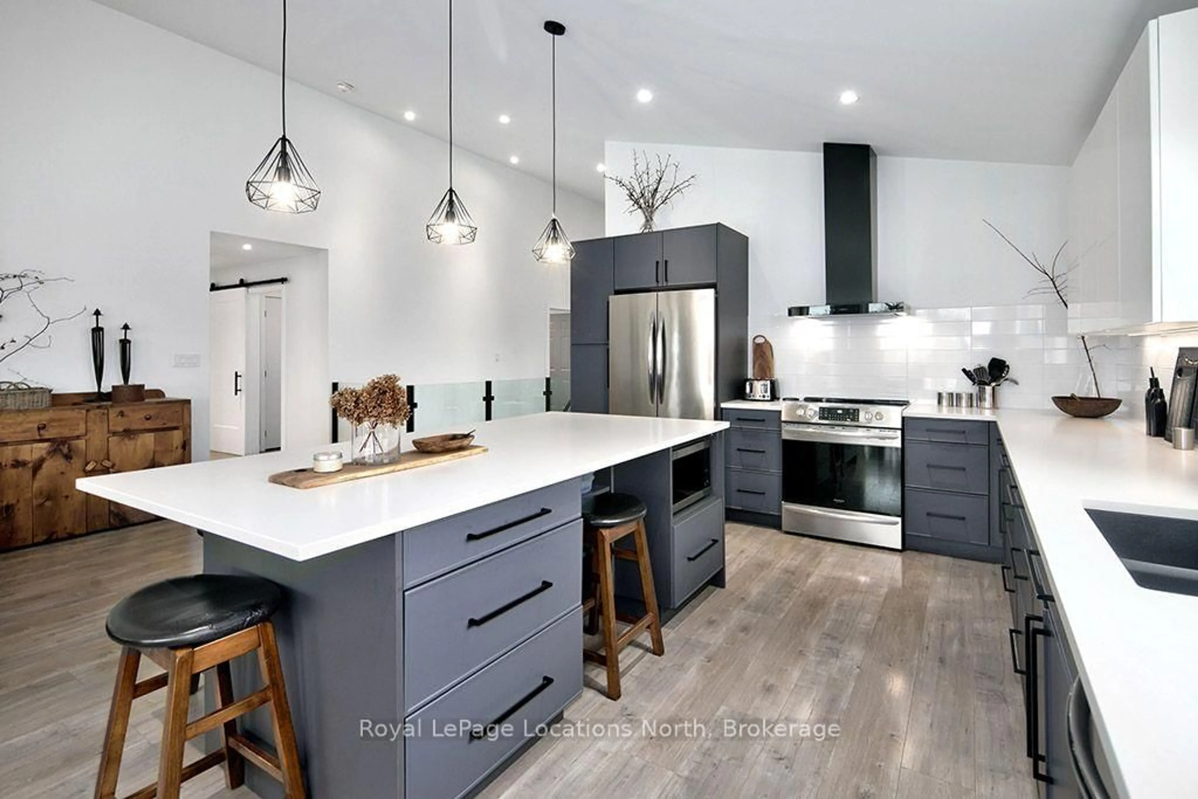 Contemporary kitchen, unknown for 145 St Vincent St, Meaford Ontario N4L 1C3