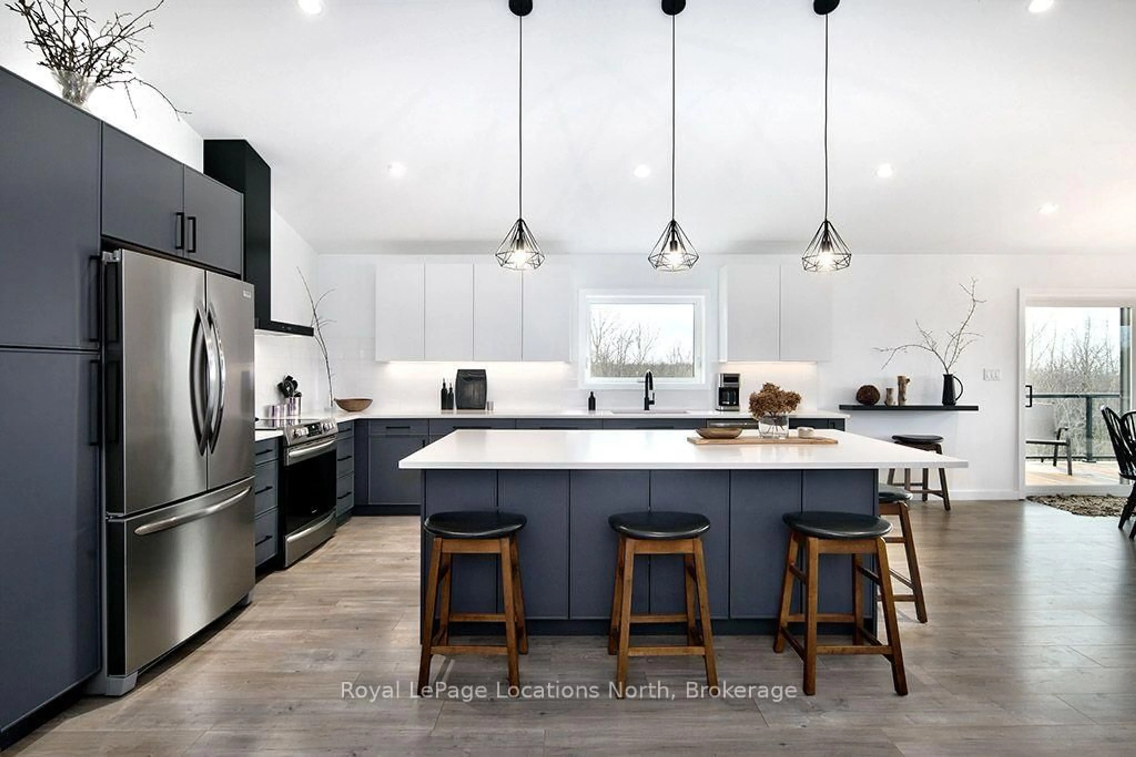 Contemporary kitchen, ceramic/tile floor for 145 St Vincent St, Meaford Ontario N4L 1C3