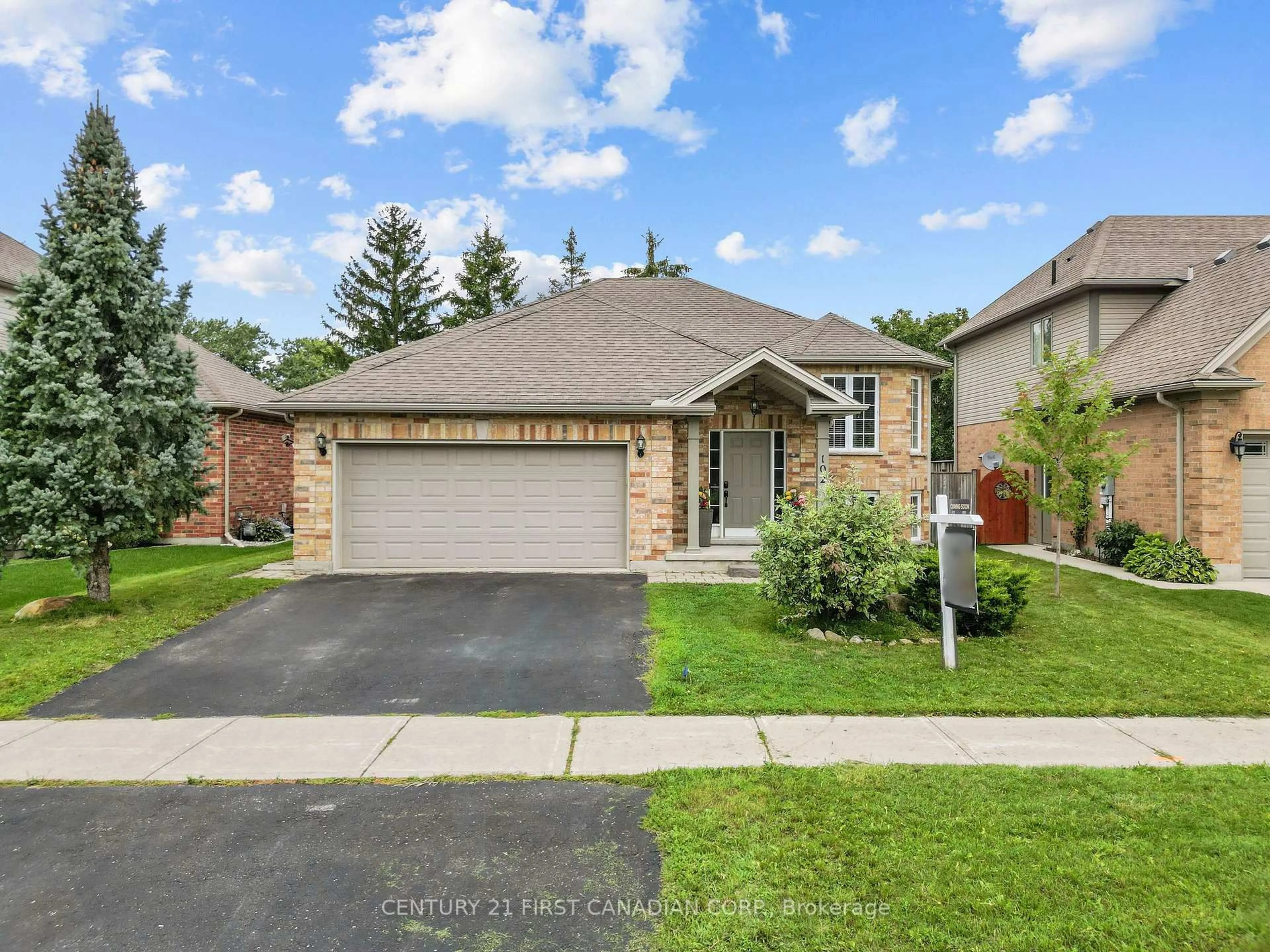 Unknown for 102 Watson St, Lucan Biddulph Ontario N0M 2J0