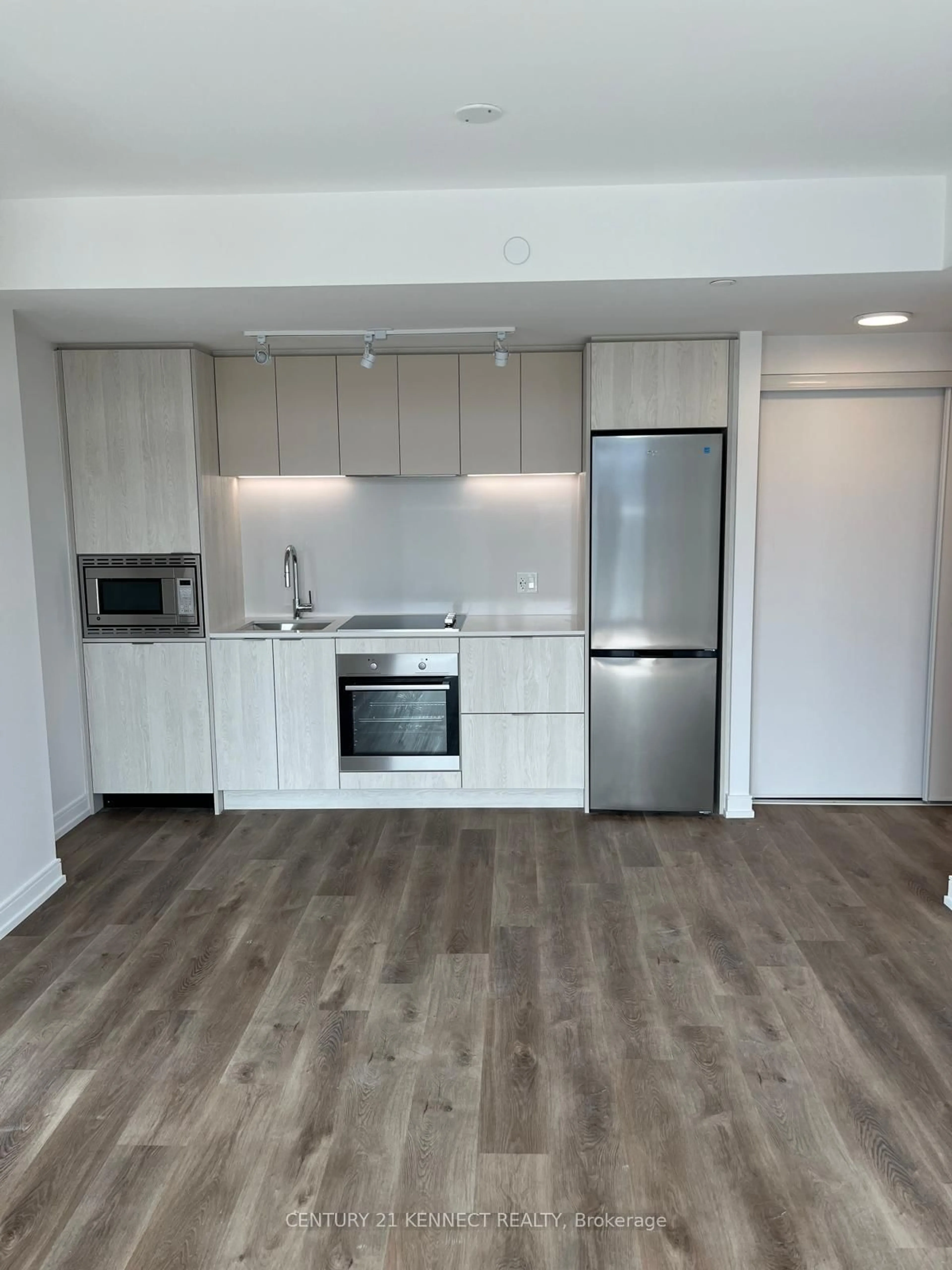 Standard kitchen, wood/laminate floor for 1 Jarvis St #1108, Hamilton Ontario L8R 3J2