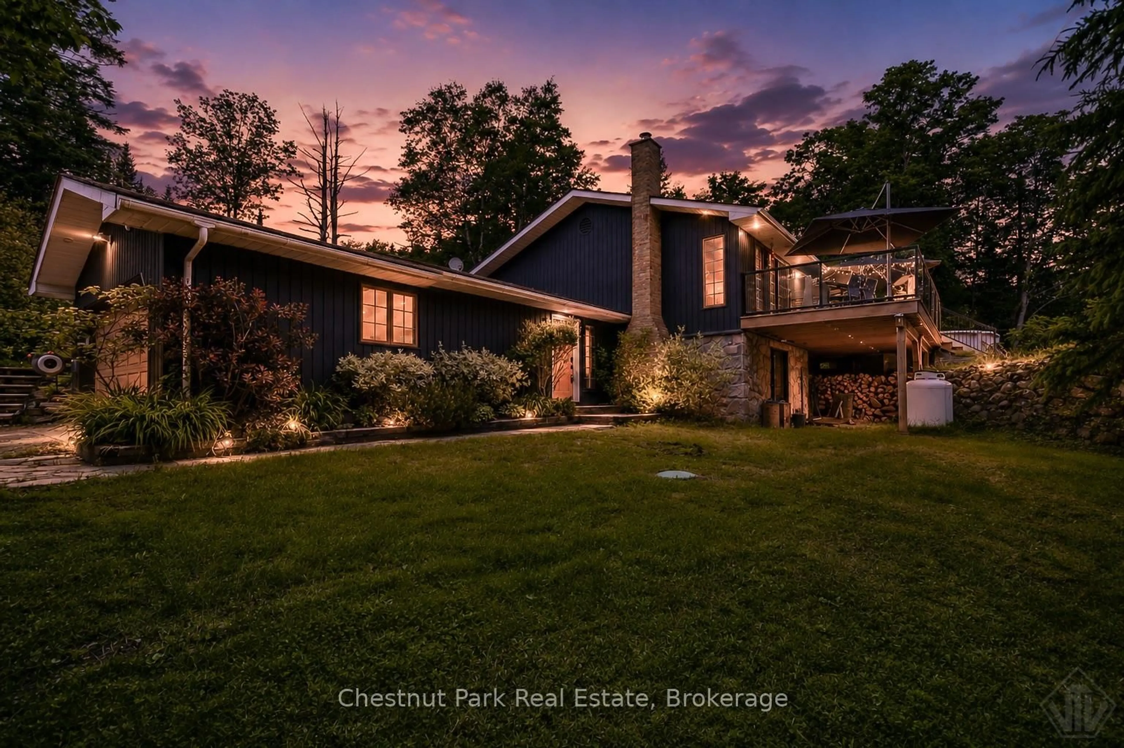 A pic from outside/outdoor area/front of a property/back of a property/a pic from drone, unknown for 802 Williamsport Rd, Huntsville Ontario P1H 2J4