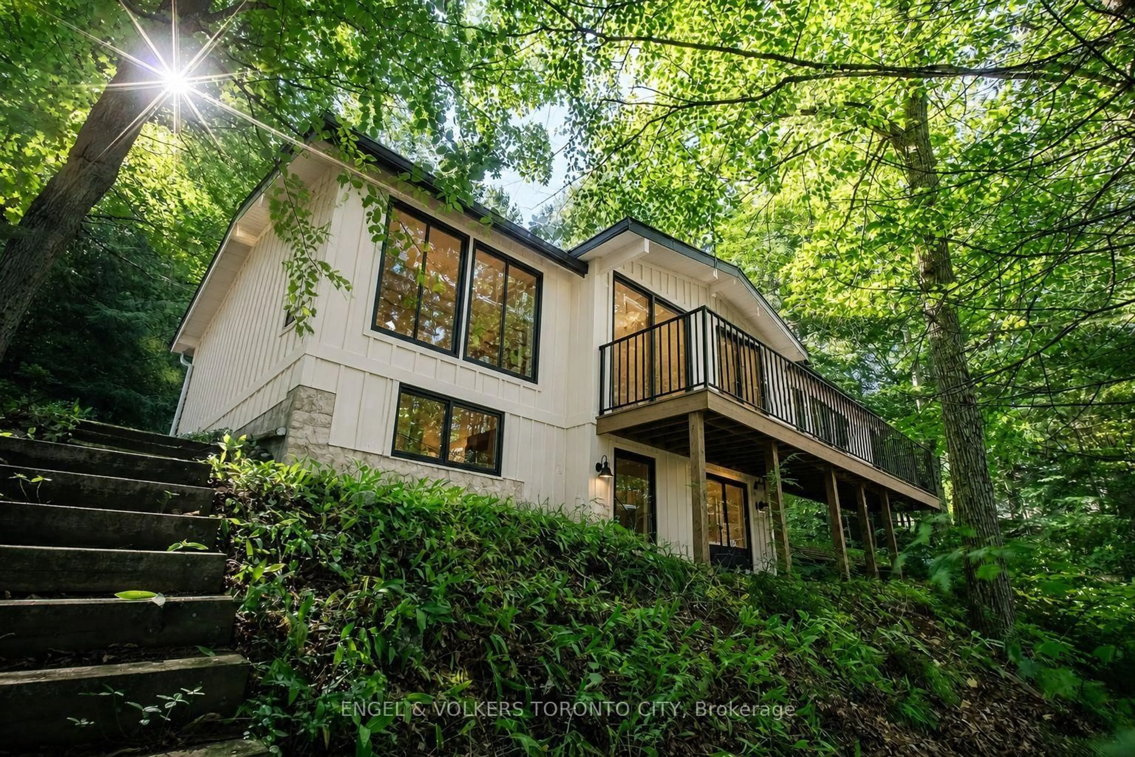 Unknown for 1032 Cliffdene Dr, Lake of Bays Ontario P0A 1H0