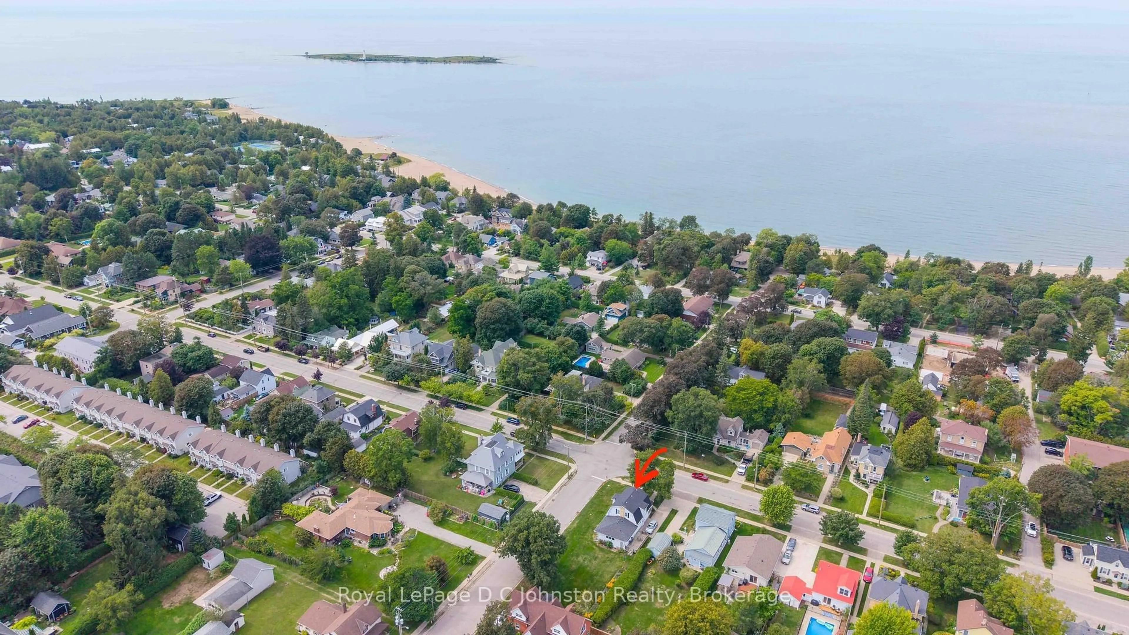 A pic from outside/outdoor area/front of a property/back of a property/a pic from drone, water/lake/river/ocean view for 48 Grosvenor St, Saugeen Shores Ontario N0H 2L0