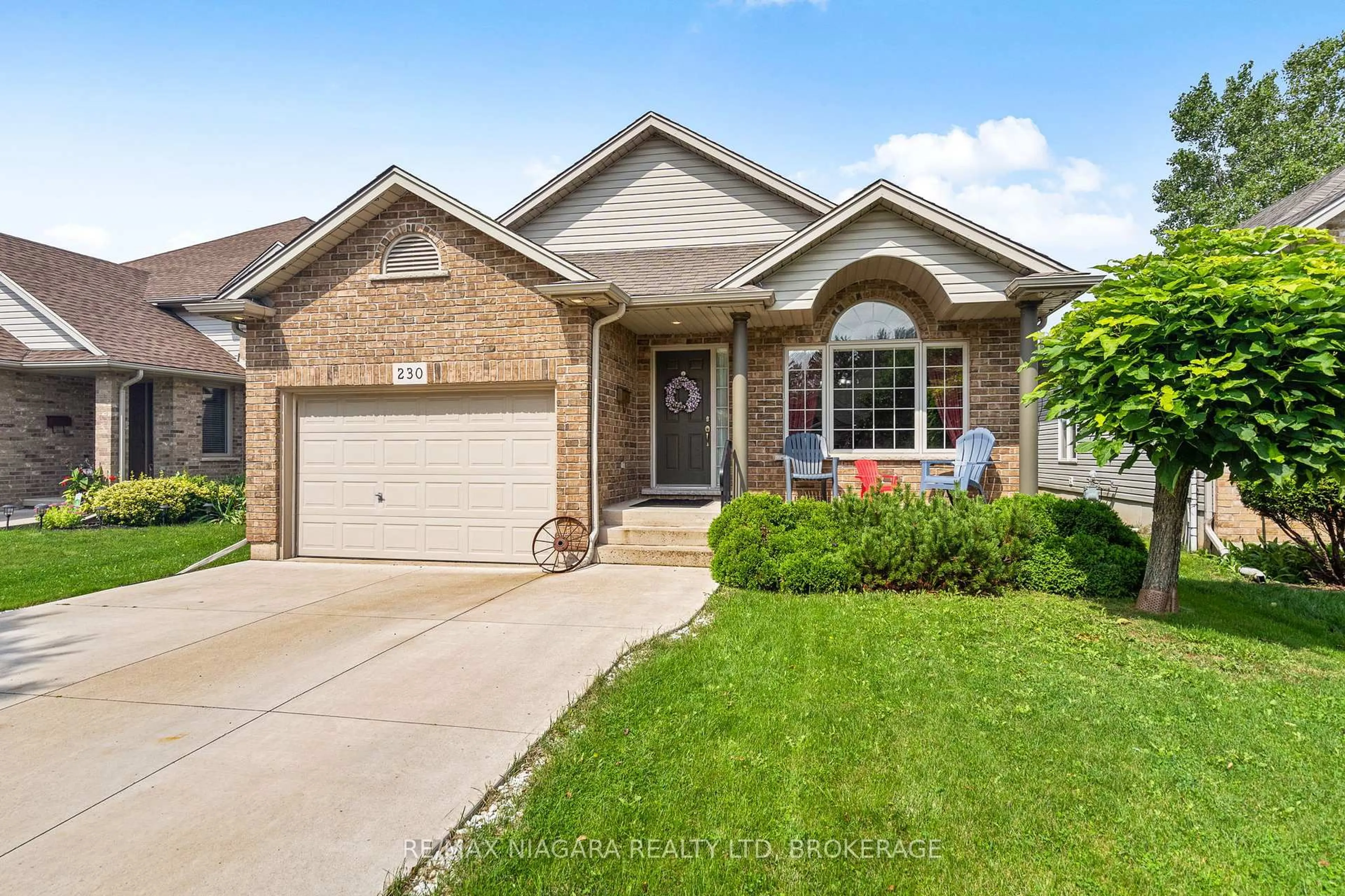 Home with brick exterior material, street for 230 Wellbrook Ave, Welland Ontario L3C 7M9