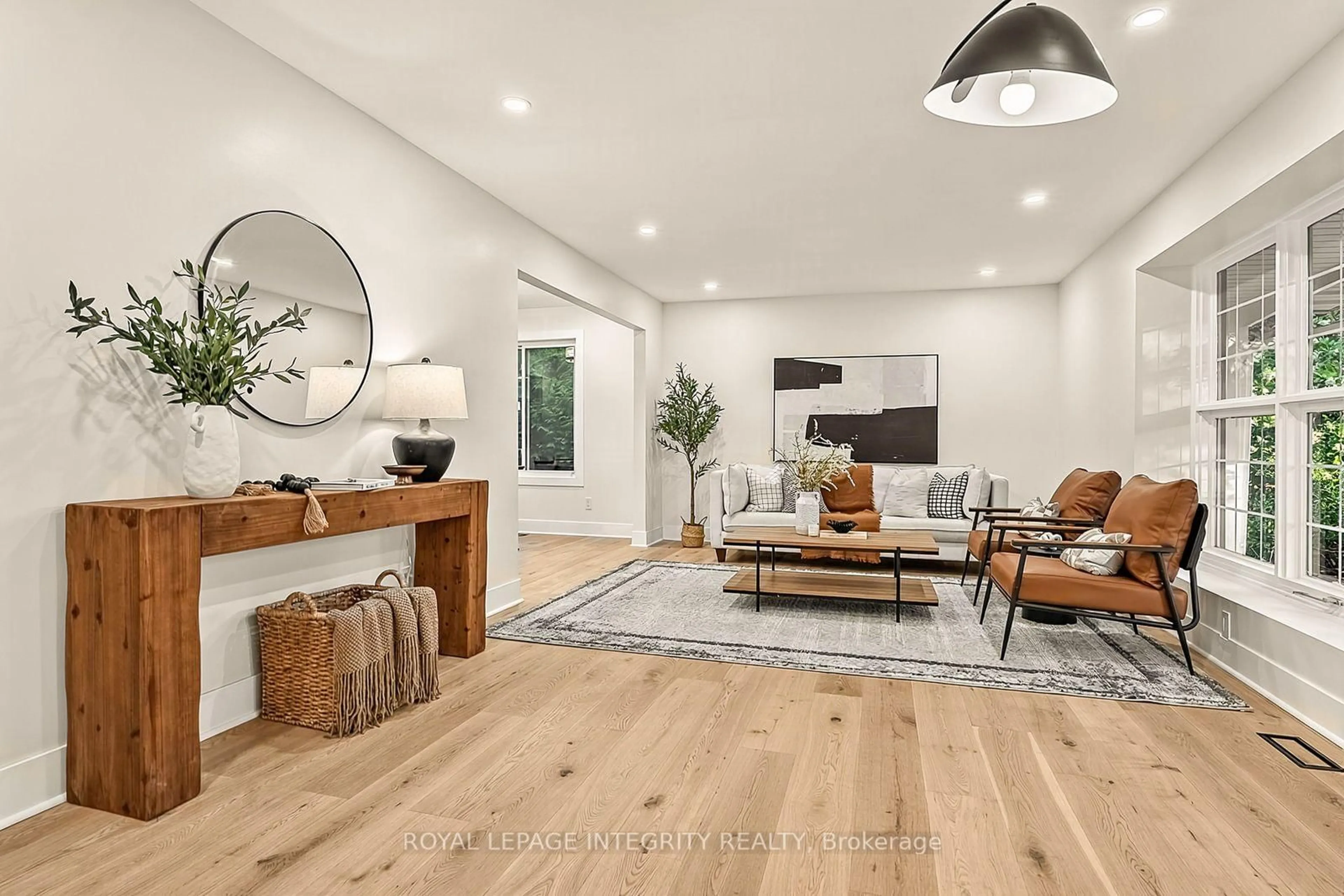 Living room with furniture, unknown for 731 Ludgate Crt, Ottawa Ontario K1J 8K8