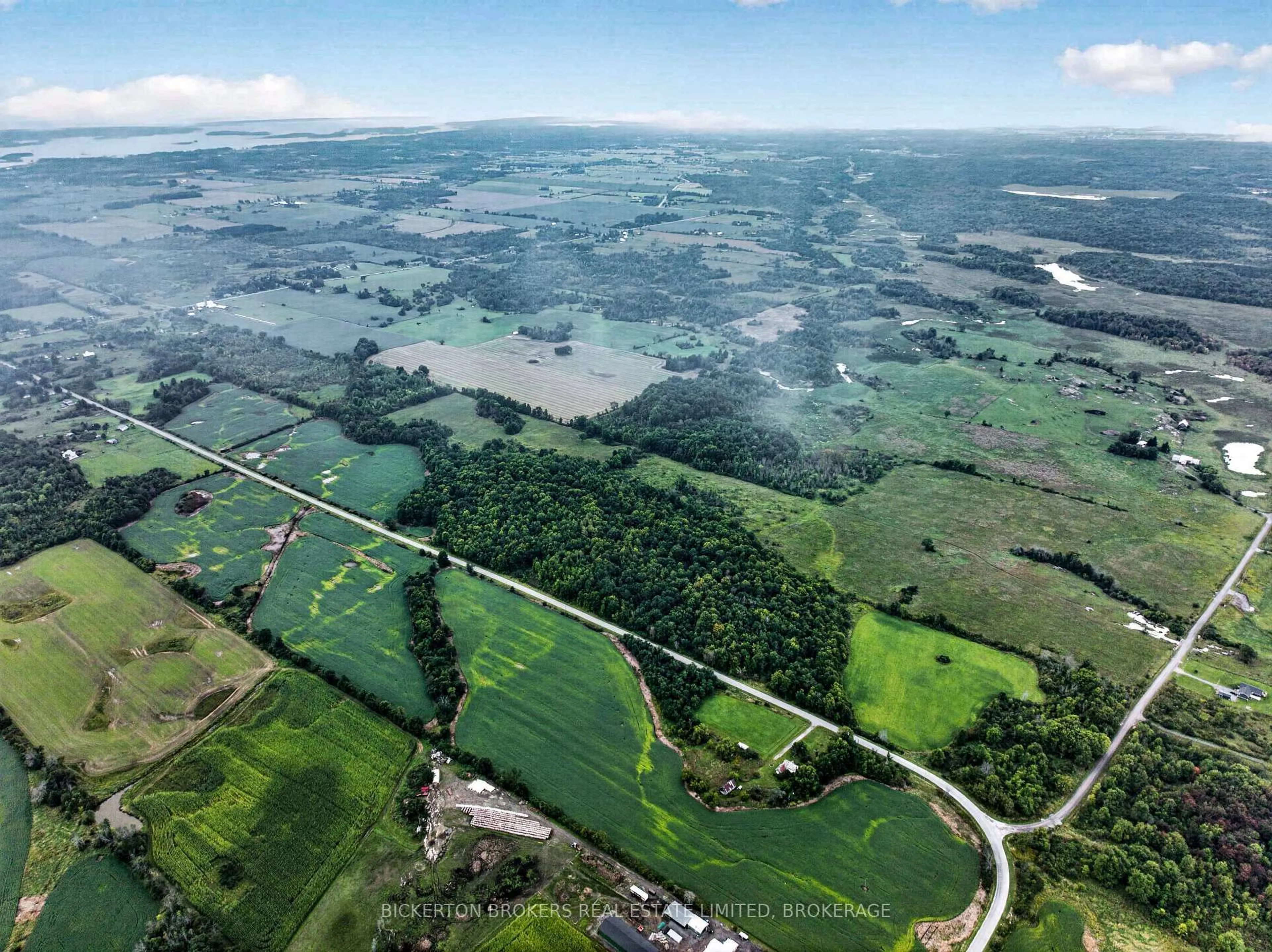 A pic from outside/outdoor area/front of a property/back of a property/a pic from drone, water/lake/river/ocean view for 852 Kyes Rd, Front of Leeds & Seeleys Bay Ontario K0E 1L0