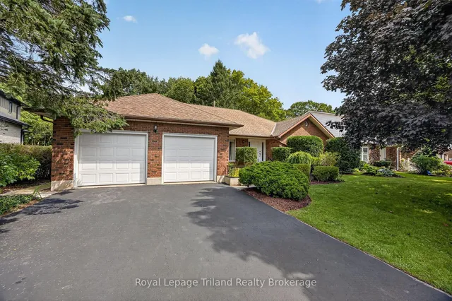 39 Clear Valley Dr, Tillsonburg 2