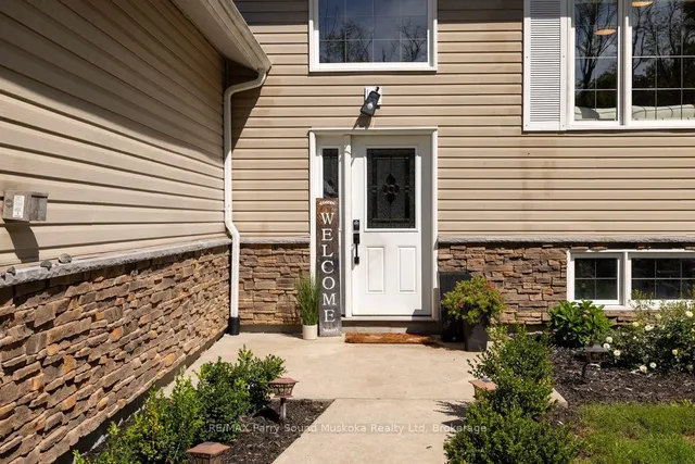 290 RANKIN LAKE Rd, Seguin 5
