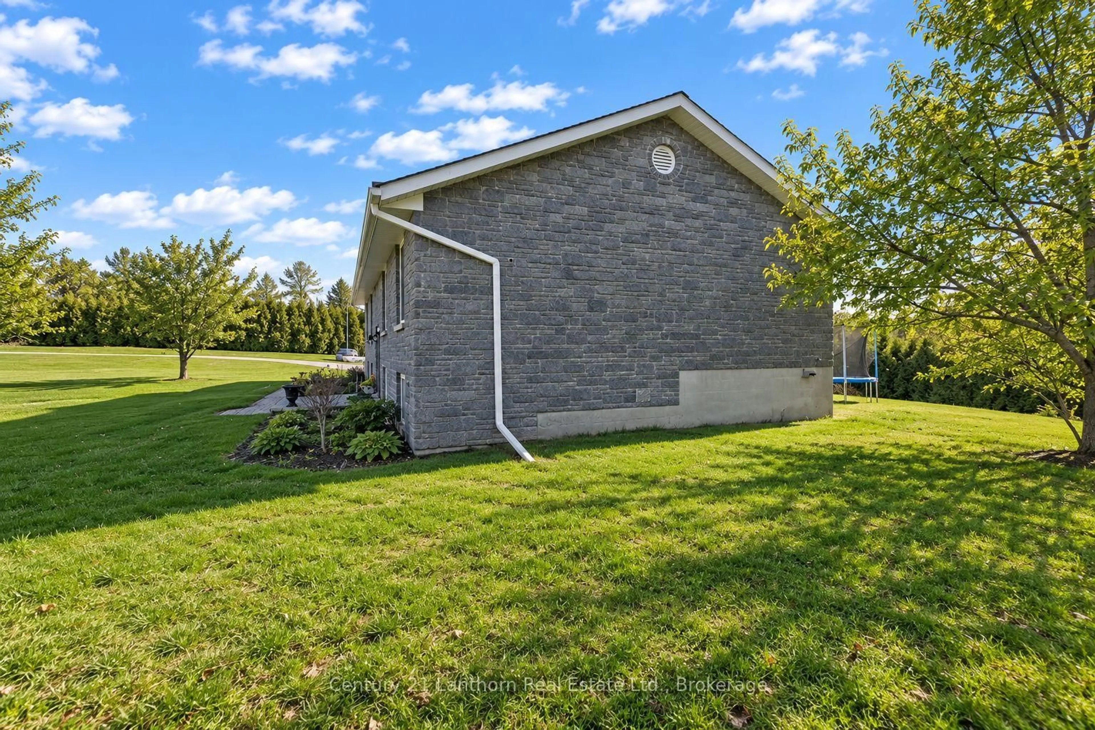 Patio, unknown for 191 Emerson Rd, Belleville Ontario K0K 2Y0