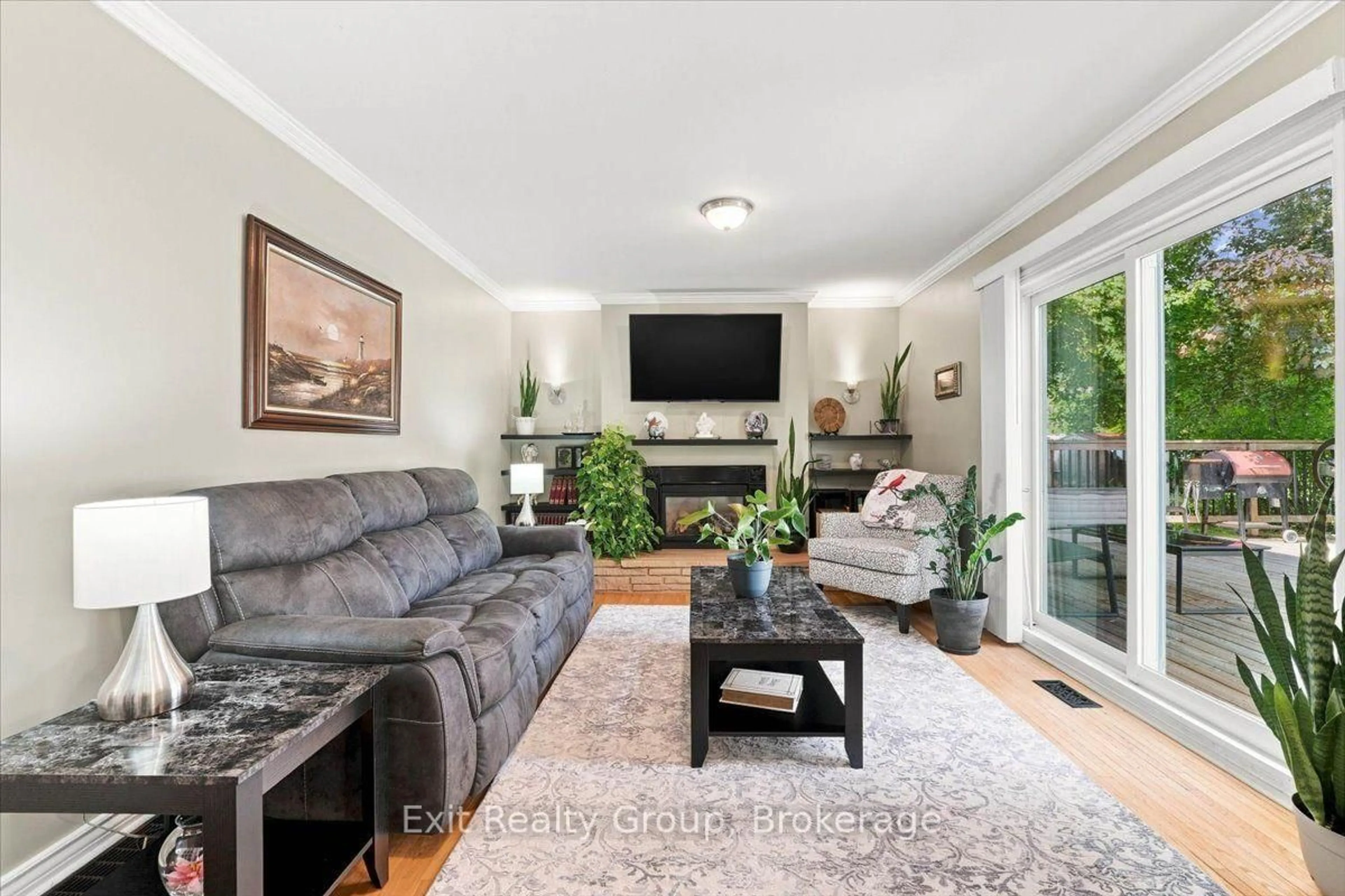 Living room with furniture, unknown for 74 Burns Ave, Quinte West Ontario K8R 1G3