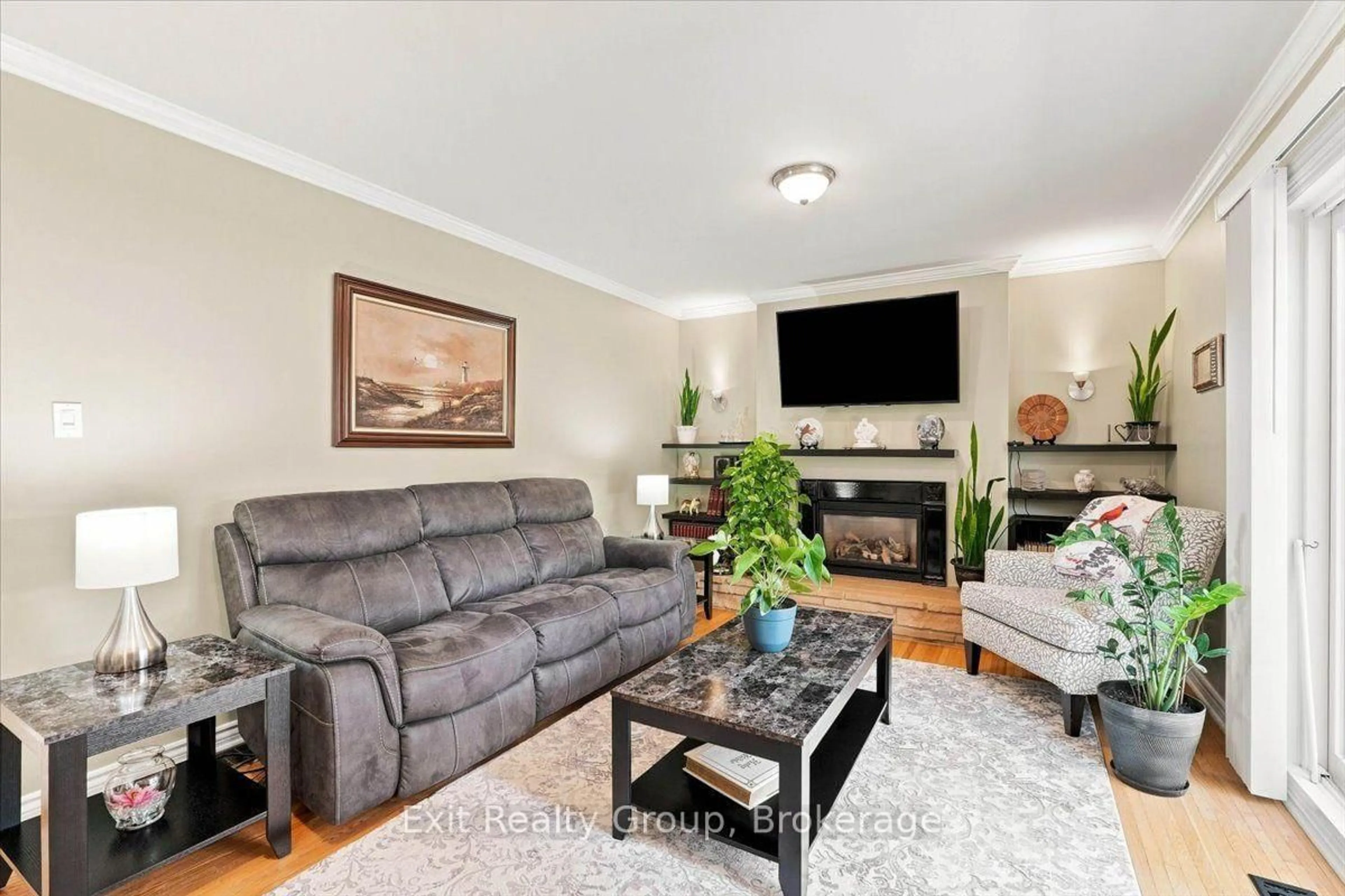 Living room with furniture, unknown for 74 Burns Ave, Quinte West Ontario K8R 1G3