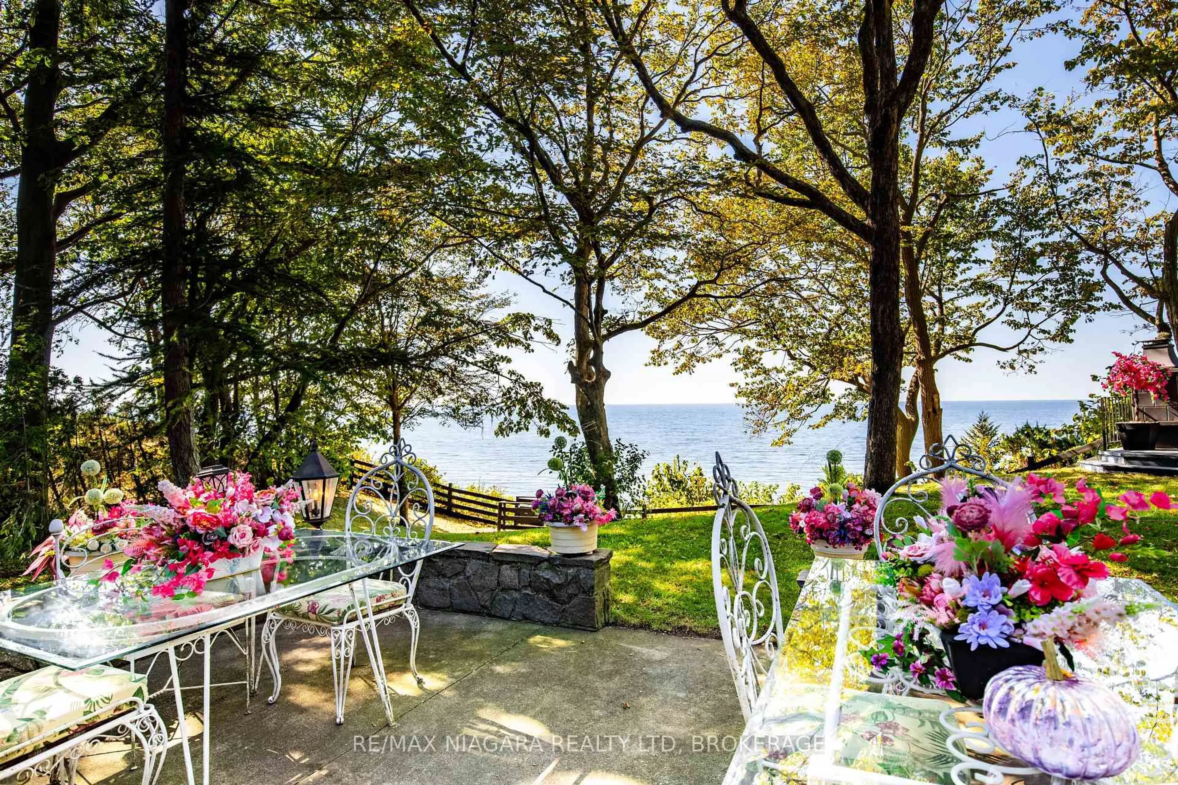 Patio, water/lake/river/ocean view for 735 Lakeshore Rd, Port Colborne Ontario L3K 5V3