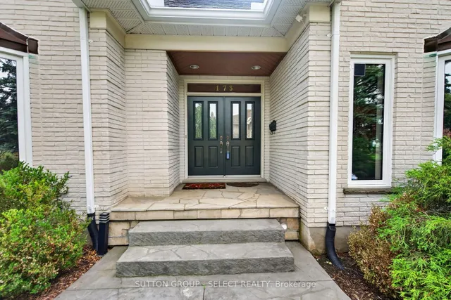 173 WHITEACRES Dr, London North 5