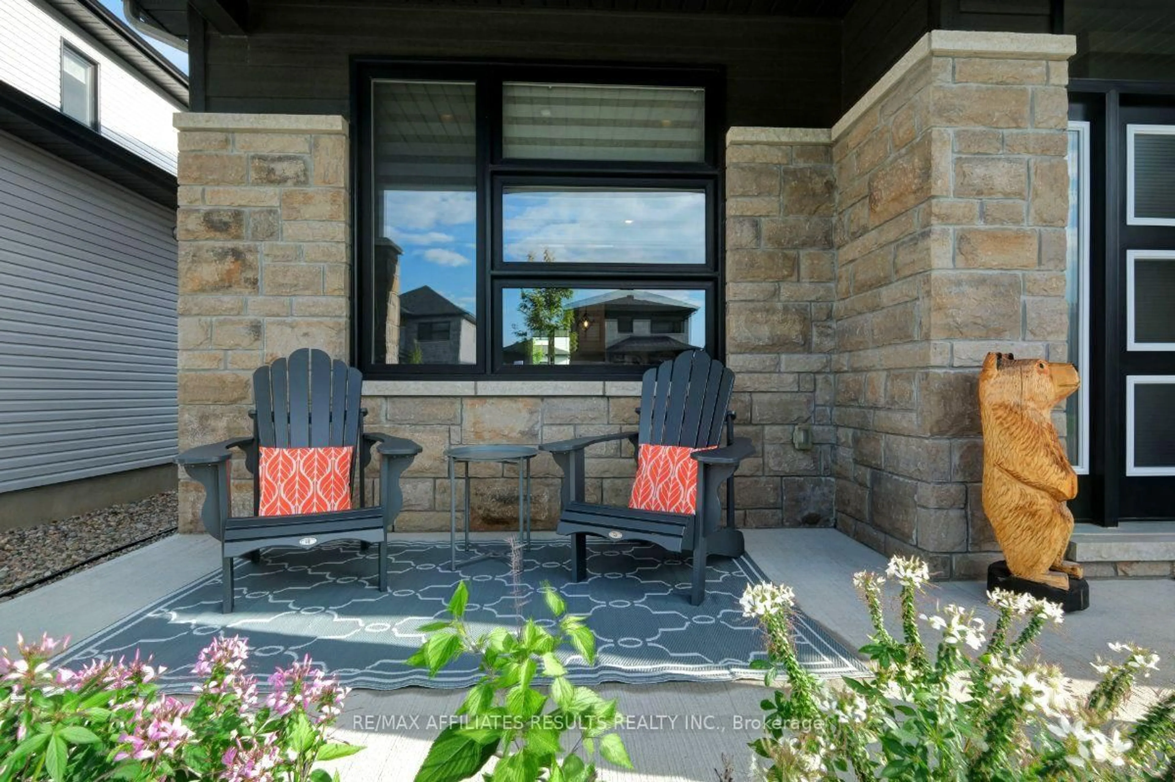 Patio, unknown for 1152 Avignon St, Russell Ontario K0A 1W0