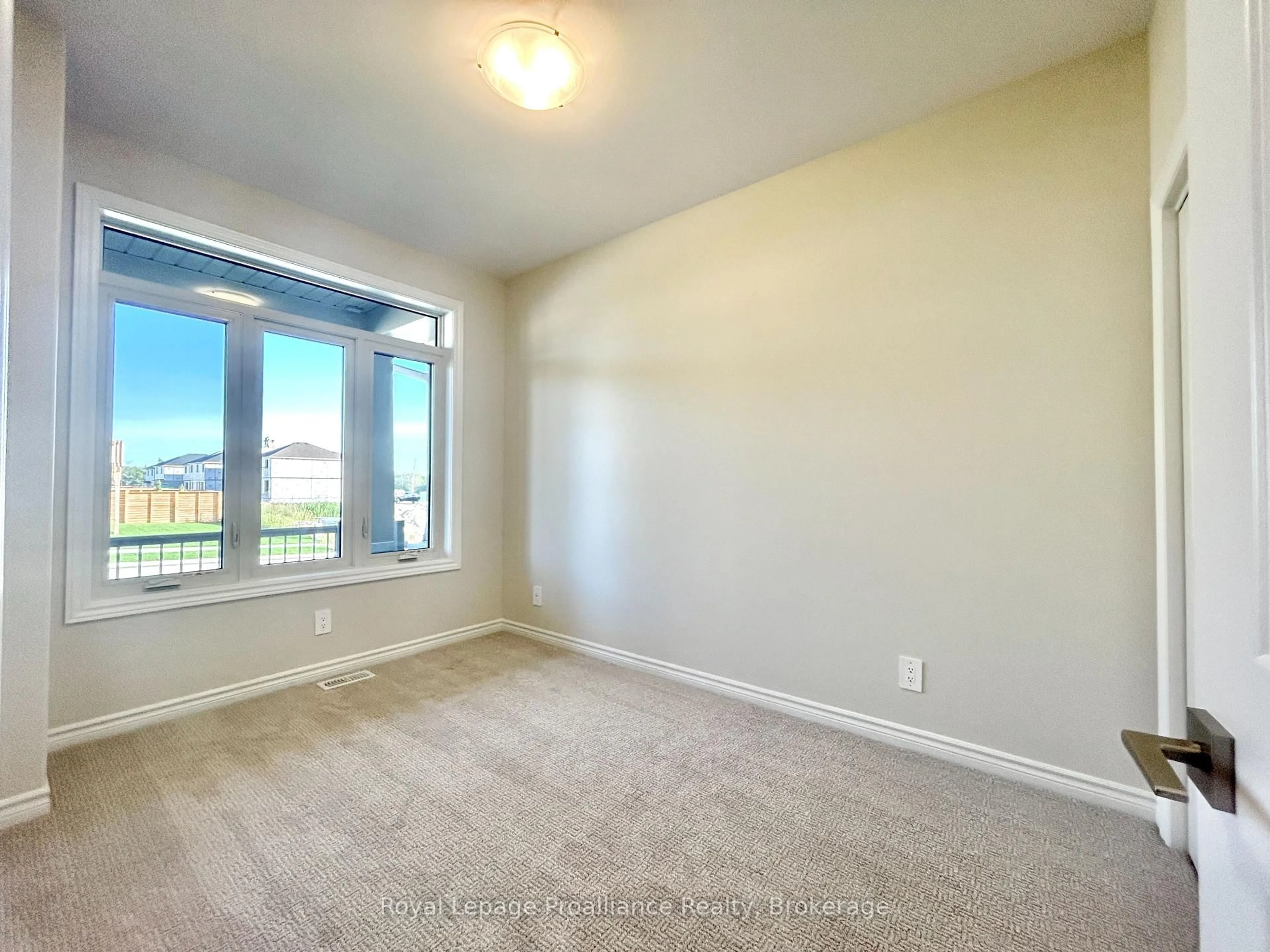A pic of a room for 130 Athabaska Dr, Belleville Ontario K8N 0T2