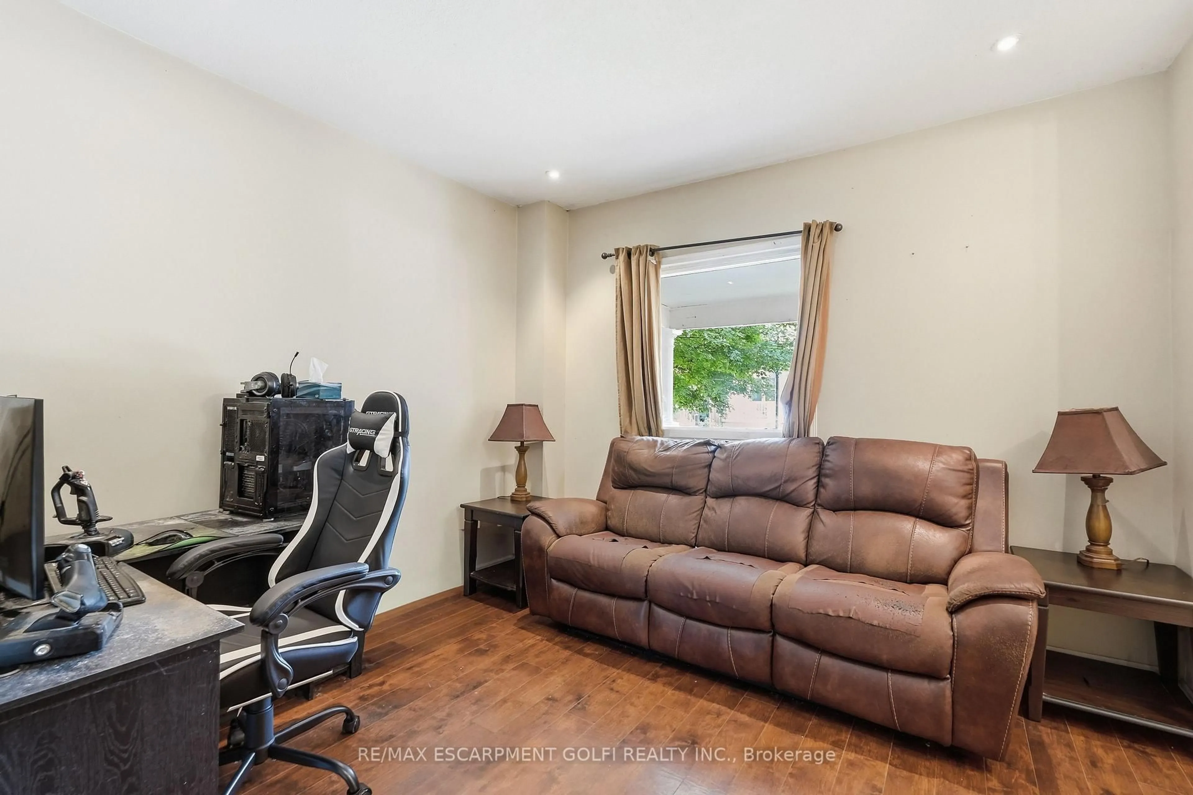 Unknown for 26 Niagara St, Hamilton Ontario L8L 6A2
