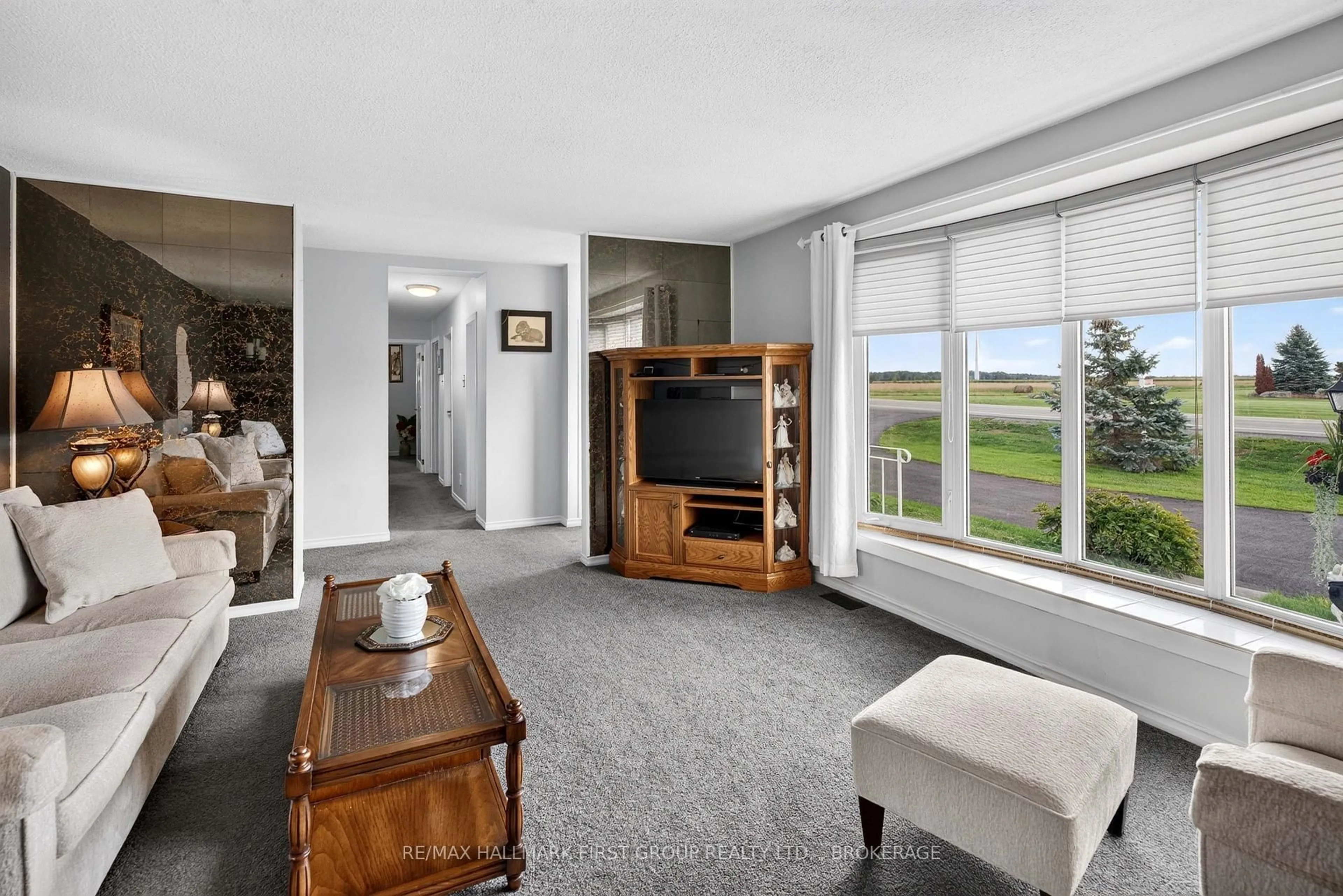 Living room with furniture, unknown for 907 Millhaven Rd, Bissett Creek Ontario K0H 2H0