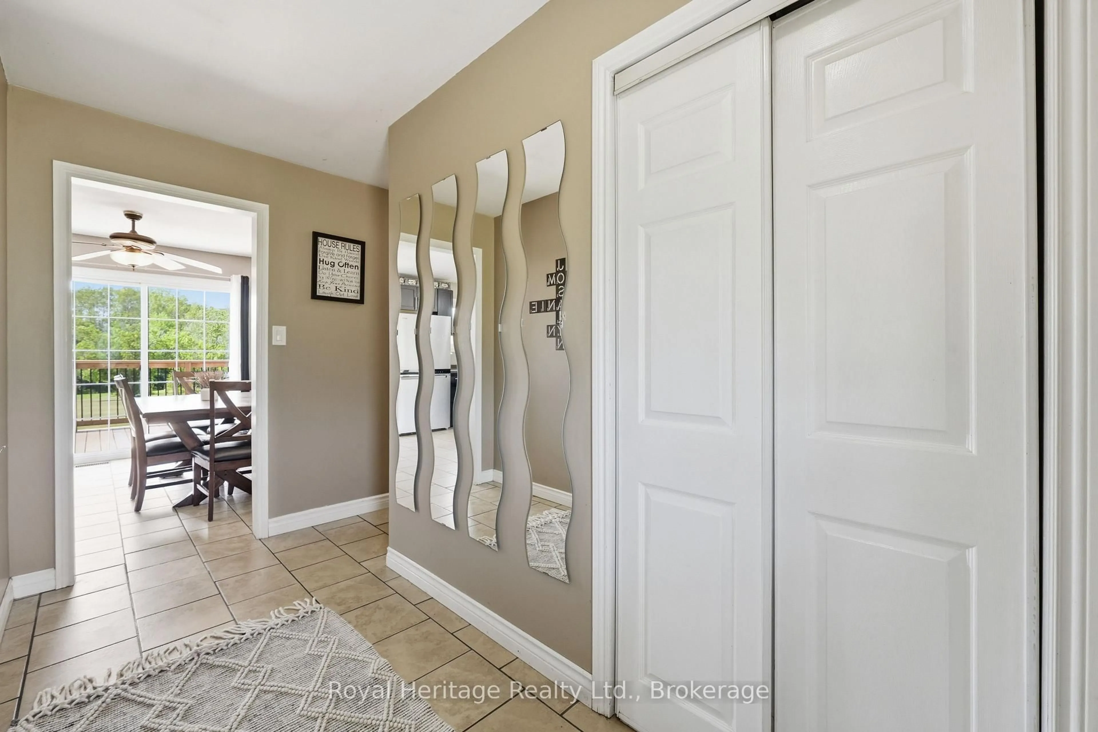 Indoor entryway for 967 Frankford-Stirling Rd, Hastings Ontario K0K 2C0