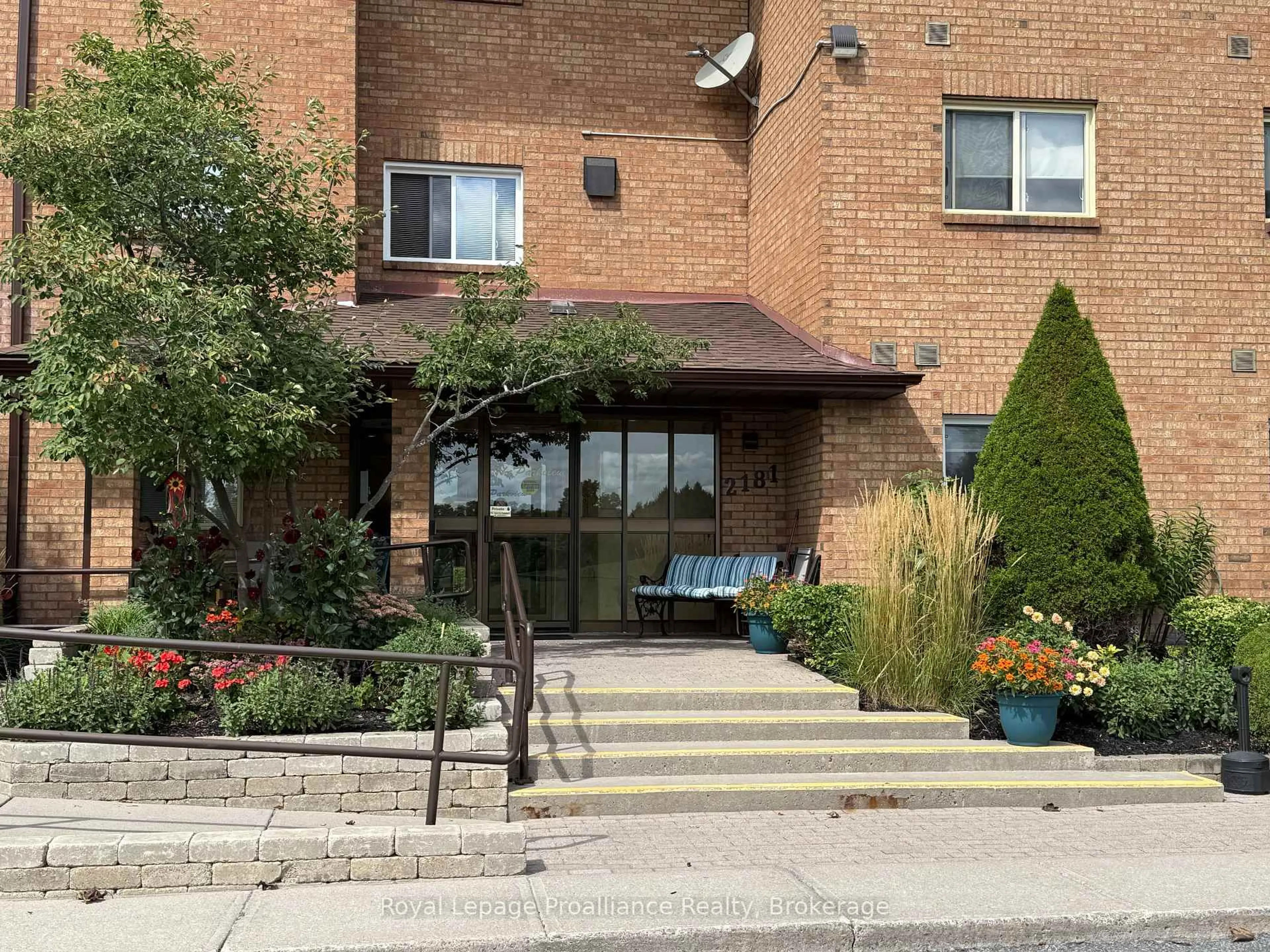 Patio, street for 2181 Walker Ave #102, Peterborough Ontario K9L 1T6