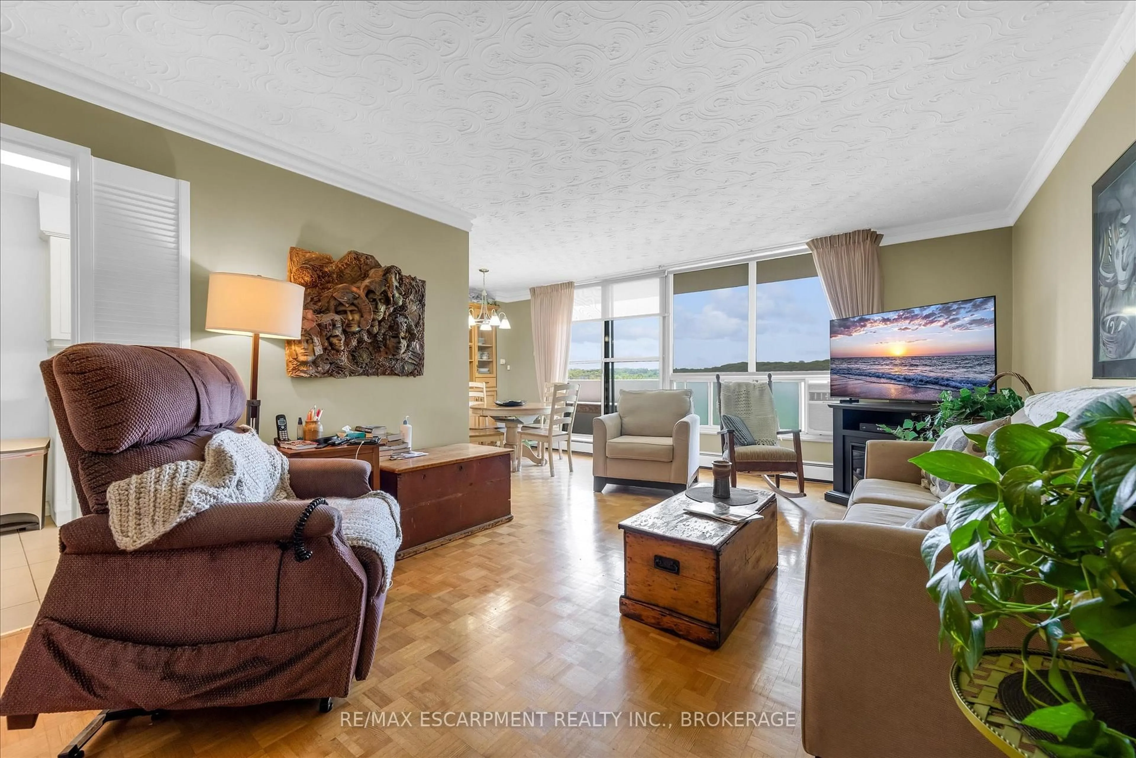Living room with furniture, unknown for 35 Towering Heights Blvd #1007, St. Catharines Ontario L2T 3G8