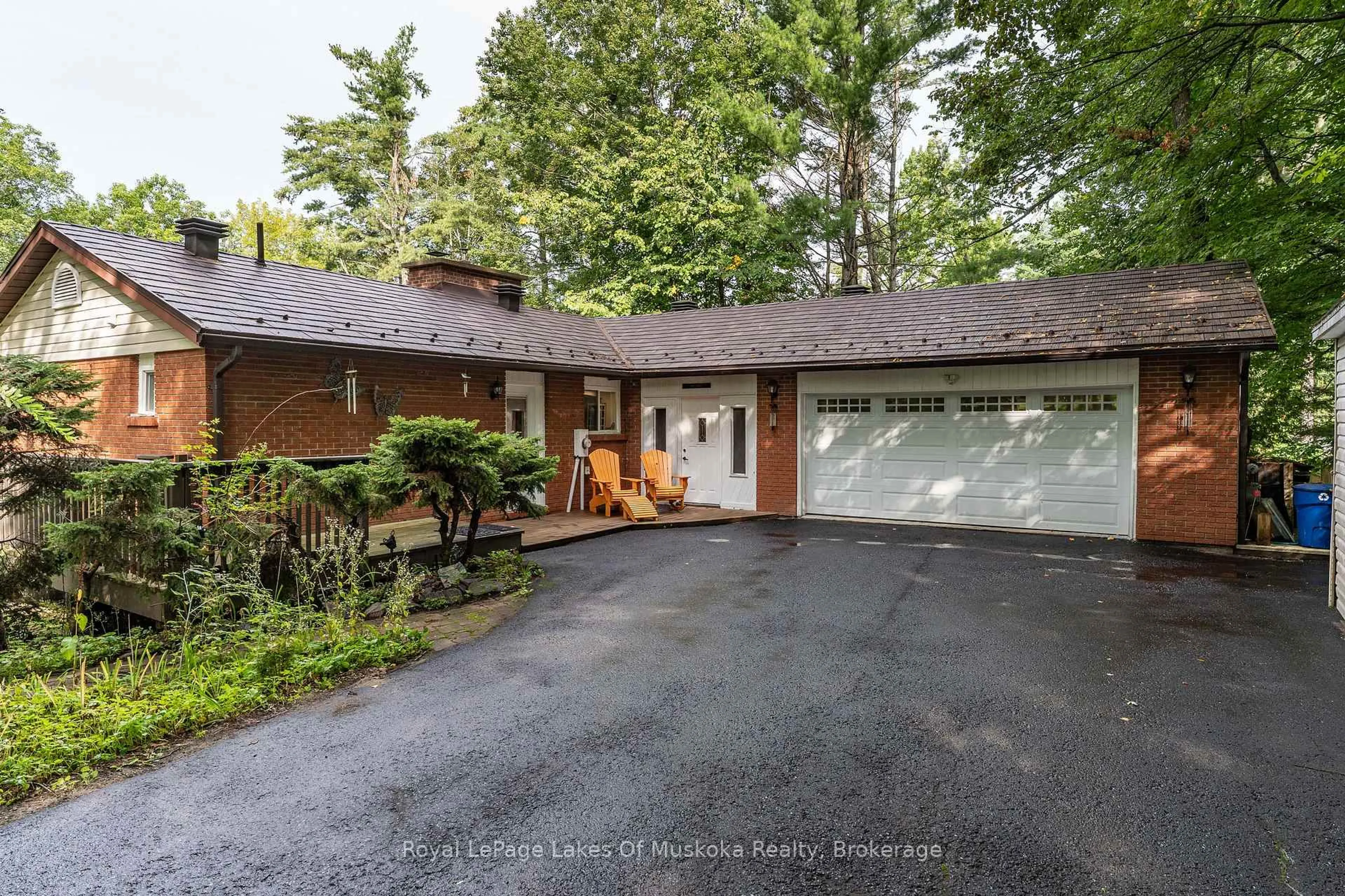 Unknown for 230 Lakeview Ave, Gravenhurst Ontario P1P 1R4