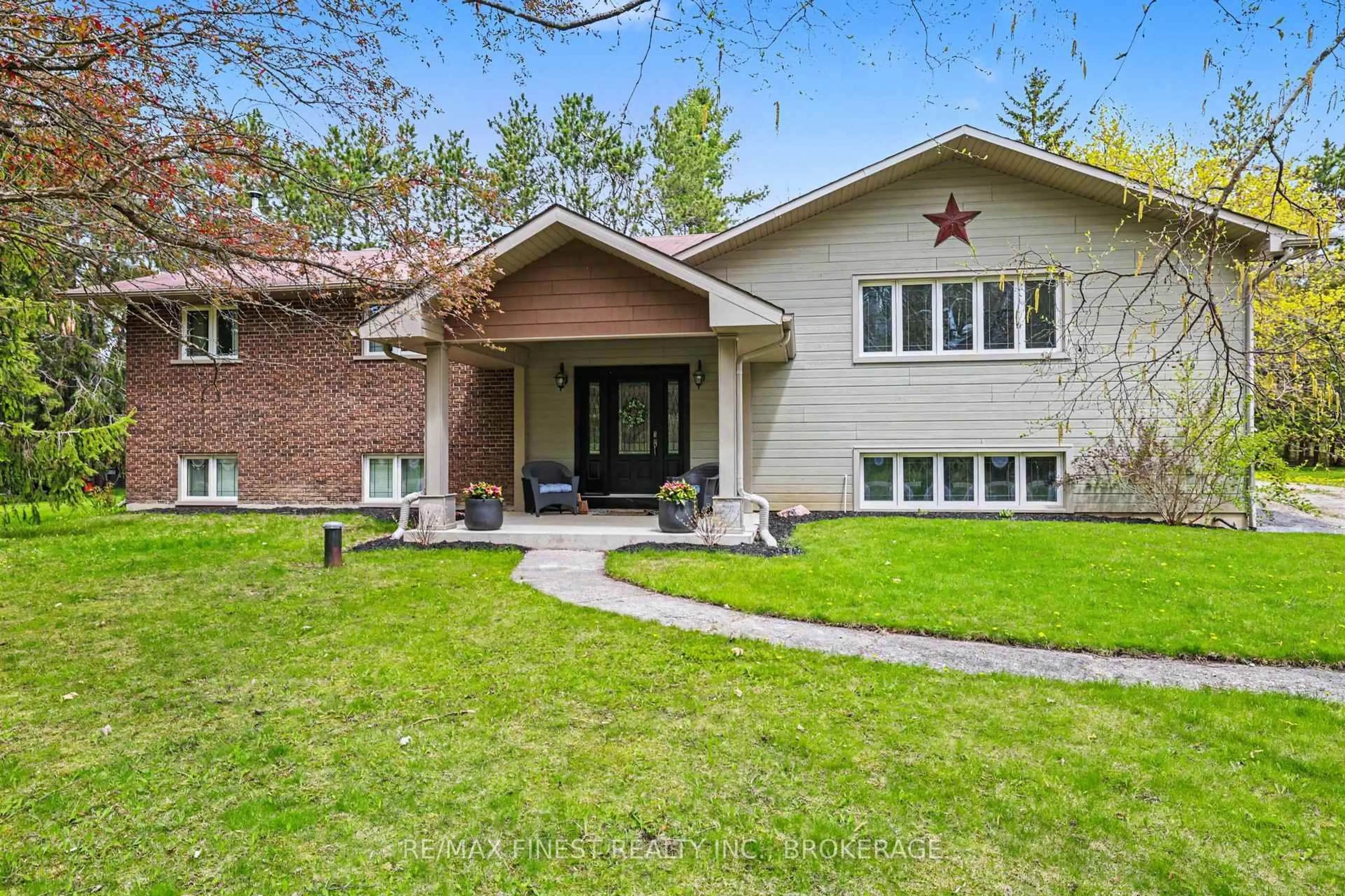 Home with brick exterior material, street for 2518 Rideau Ferry Rd, Perth Ontario K7H 3C7