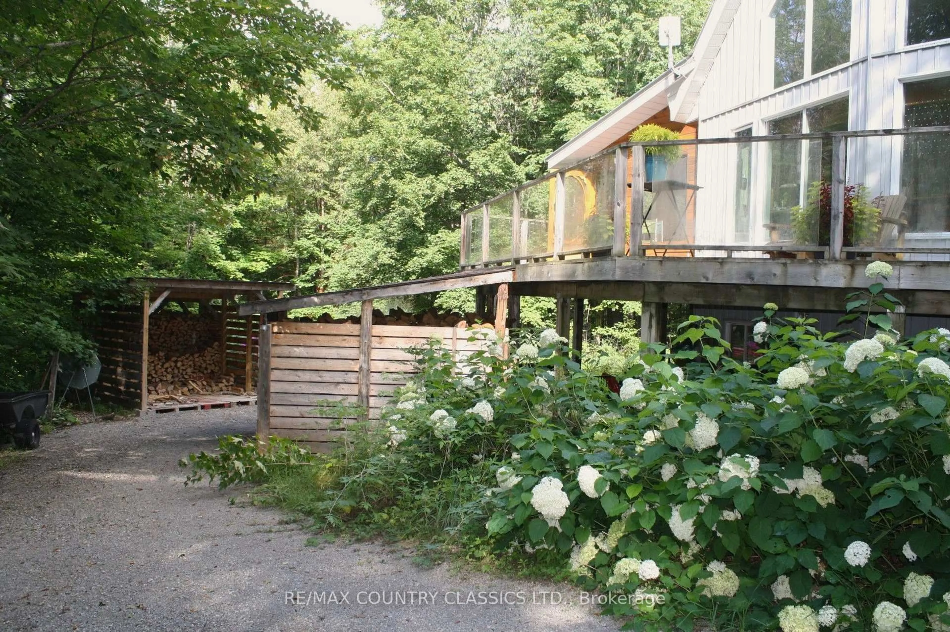 Patio, unknown for 2721 Old Hastings Rd, Coe Hill Ontario K0L 1P0