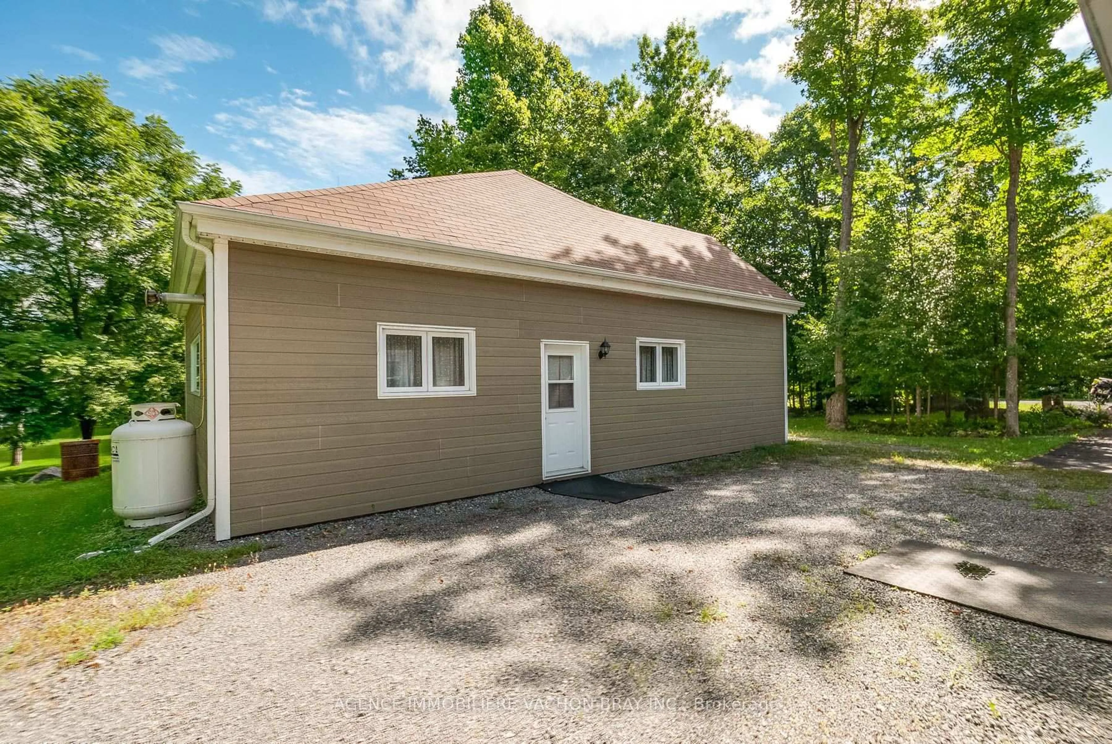 Unknown for 20233 Maple Rd, South Glengarry Ontario K0C 2J0