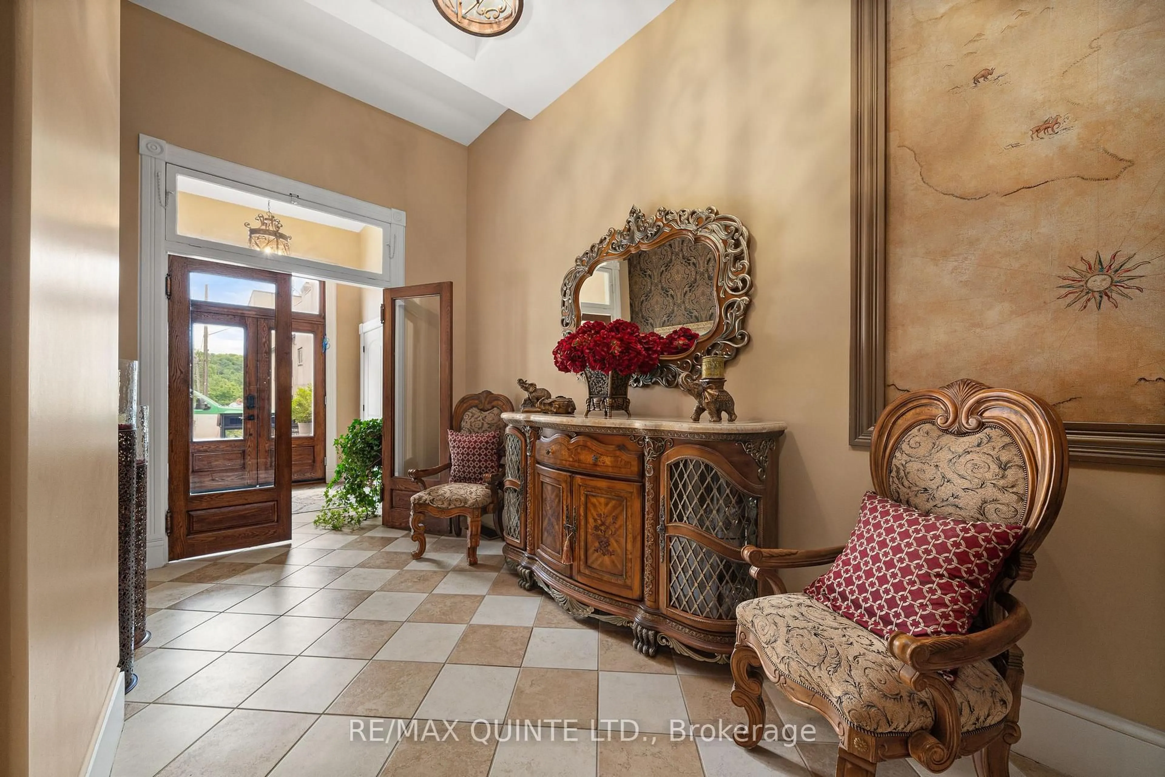 Indoor entryway for 229 Main St, Prince Edward County Ontario K0K 2T0