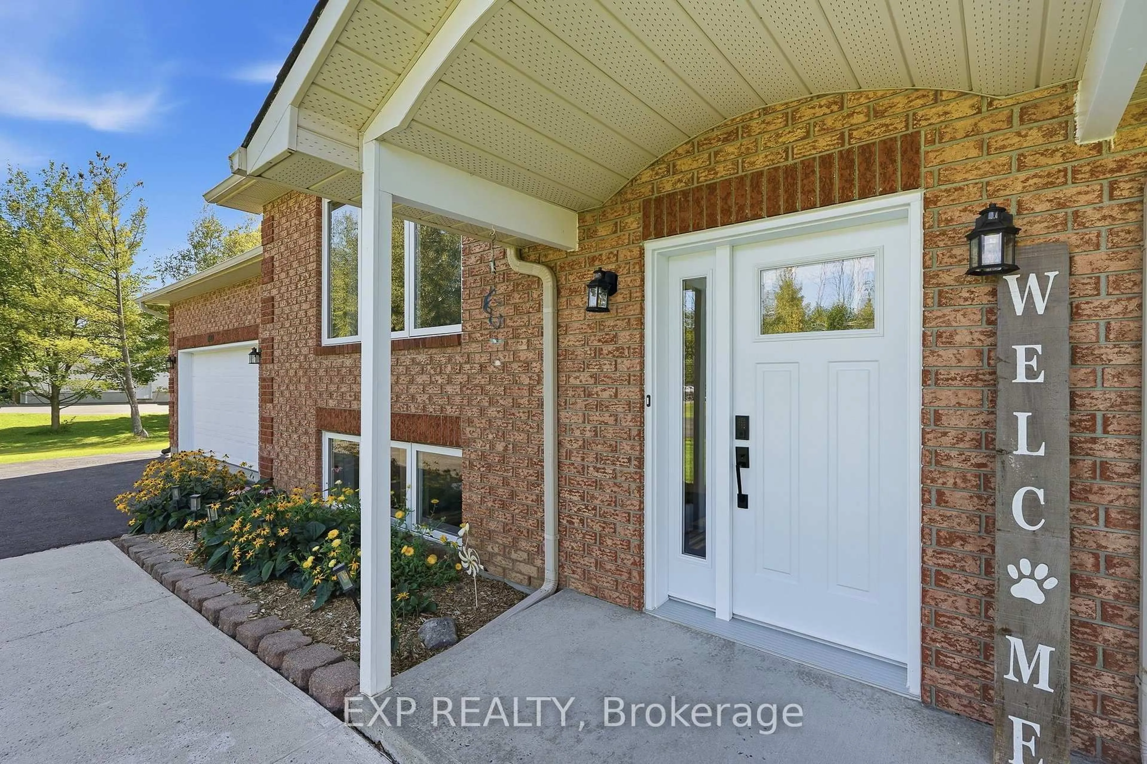 Unknown for 120 St Thomas Rd, Russell Ontario K0A 3H0